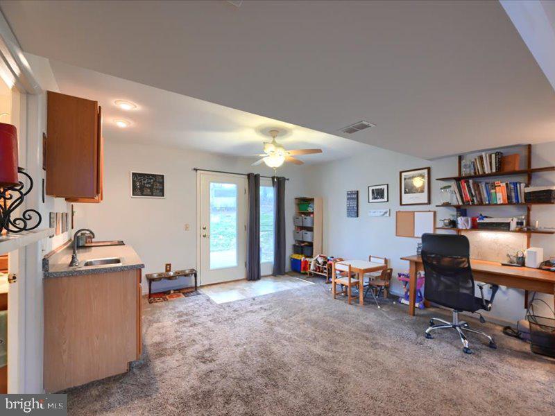 WINDSOR TWP - Residential