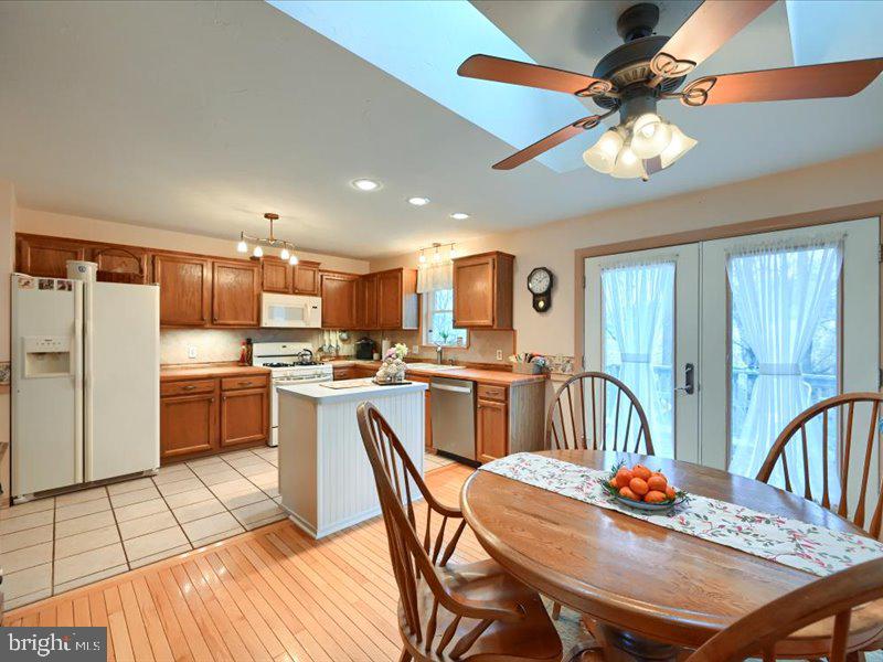 WINDSOR TWP - Residential