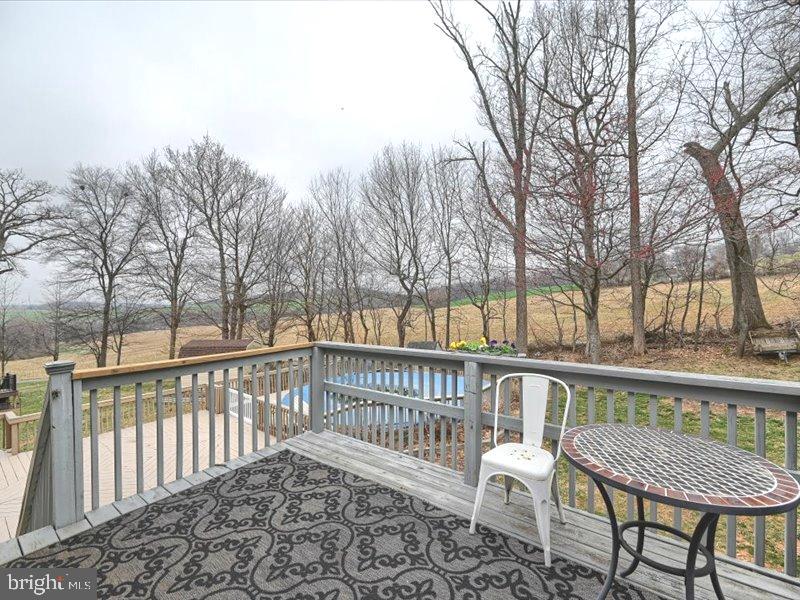 WINDSOR TWP - Residential