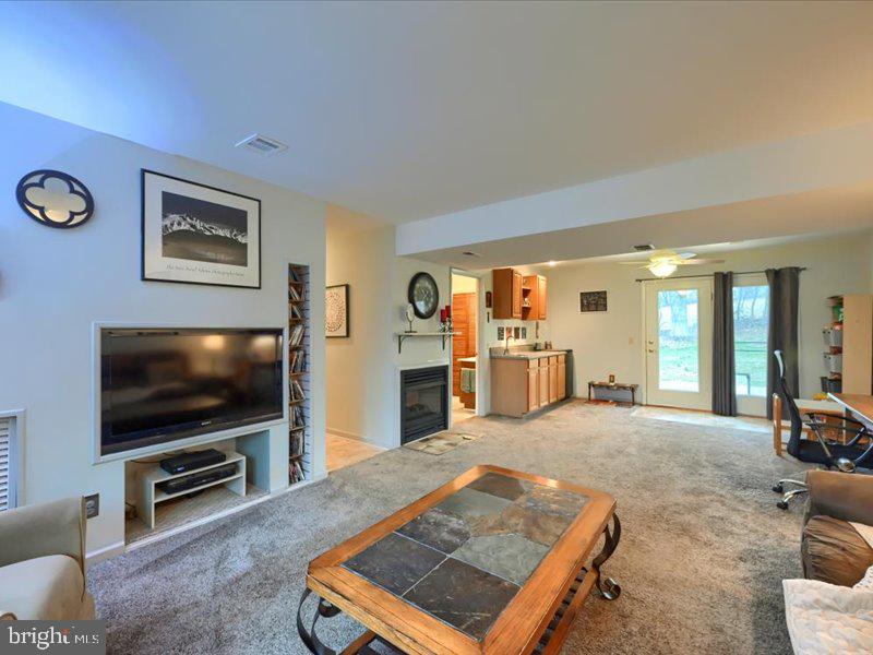 WINDSOR TWP - Residential