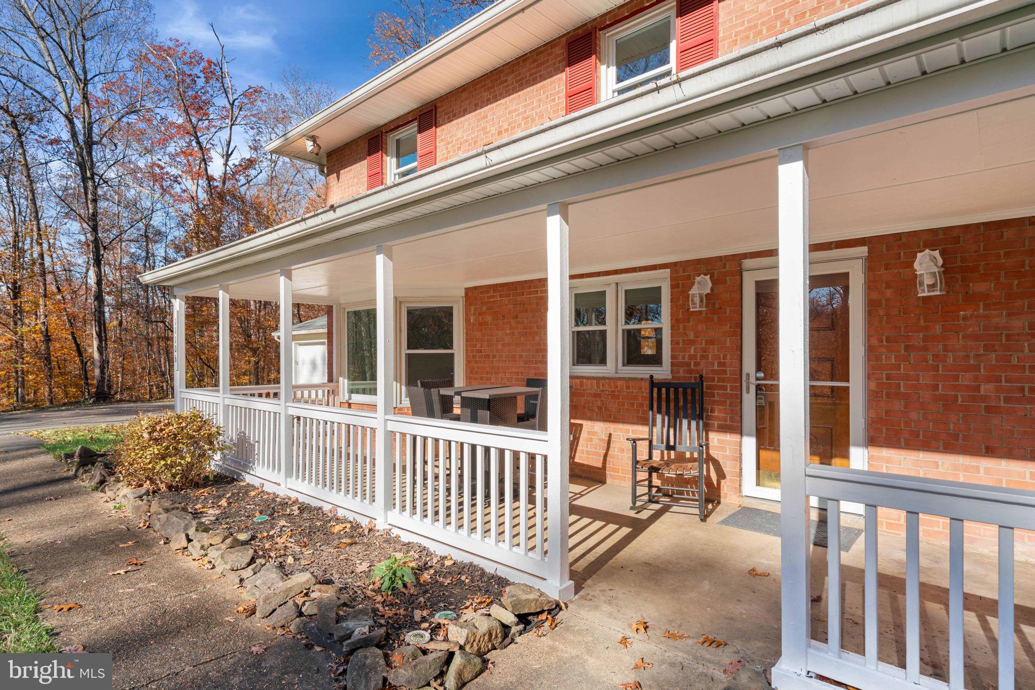 11106 LAKE JACKSON DRIVE