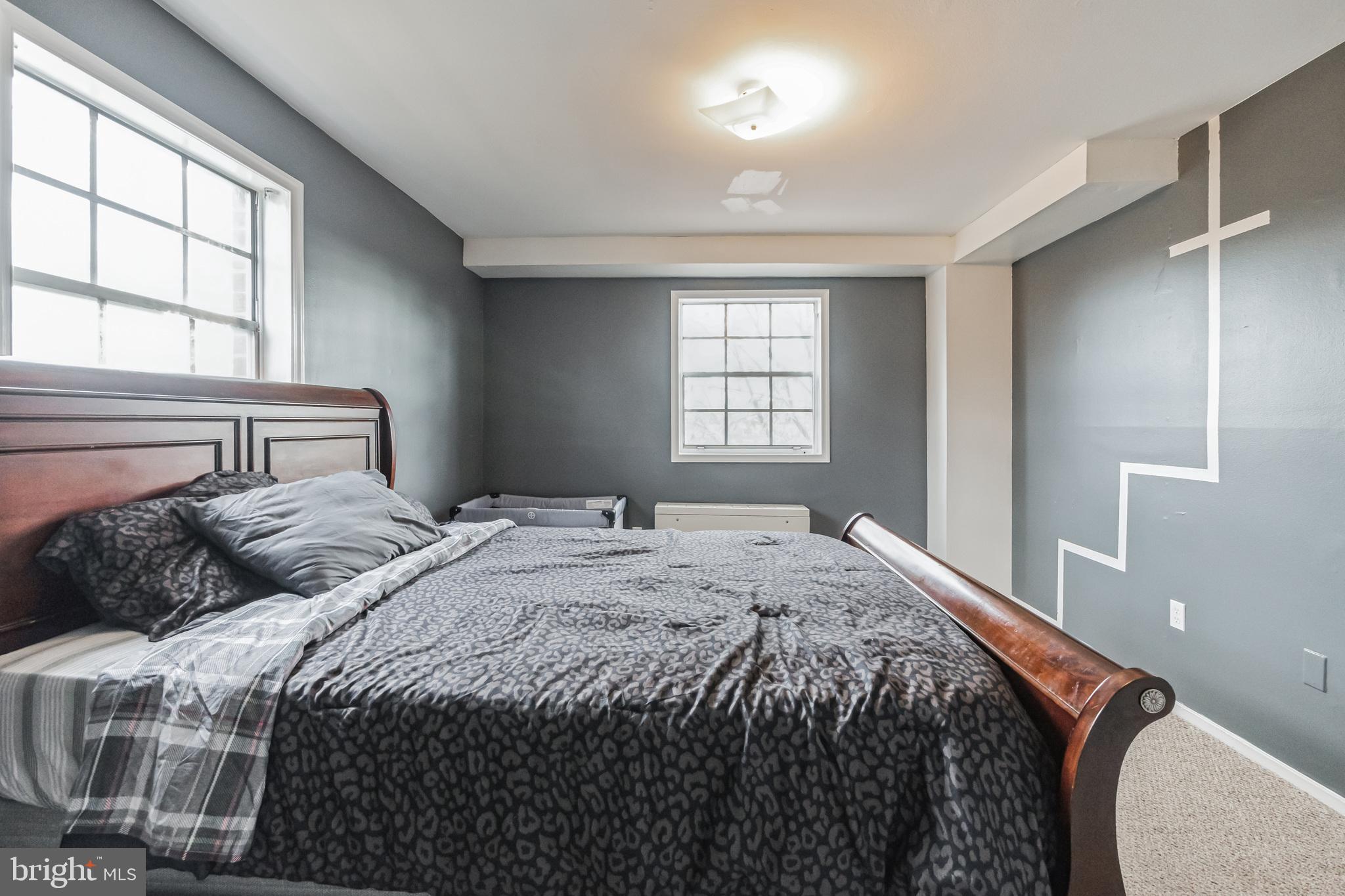 MONTPELIER VILLAGE - Residential