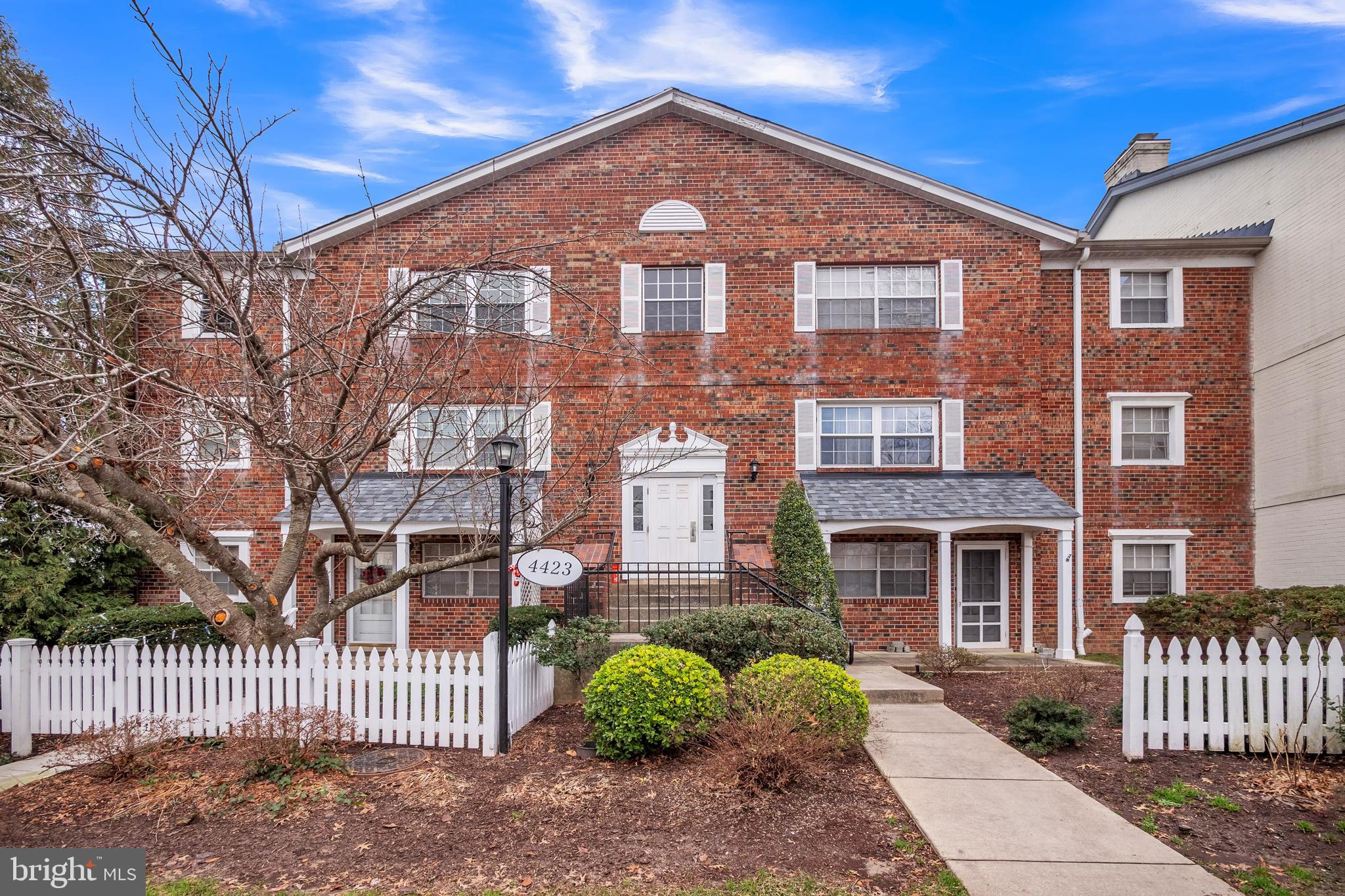 MONTPELIER VILLAGE - Residential