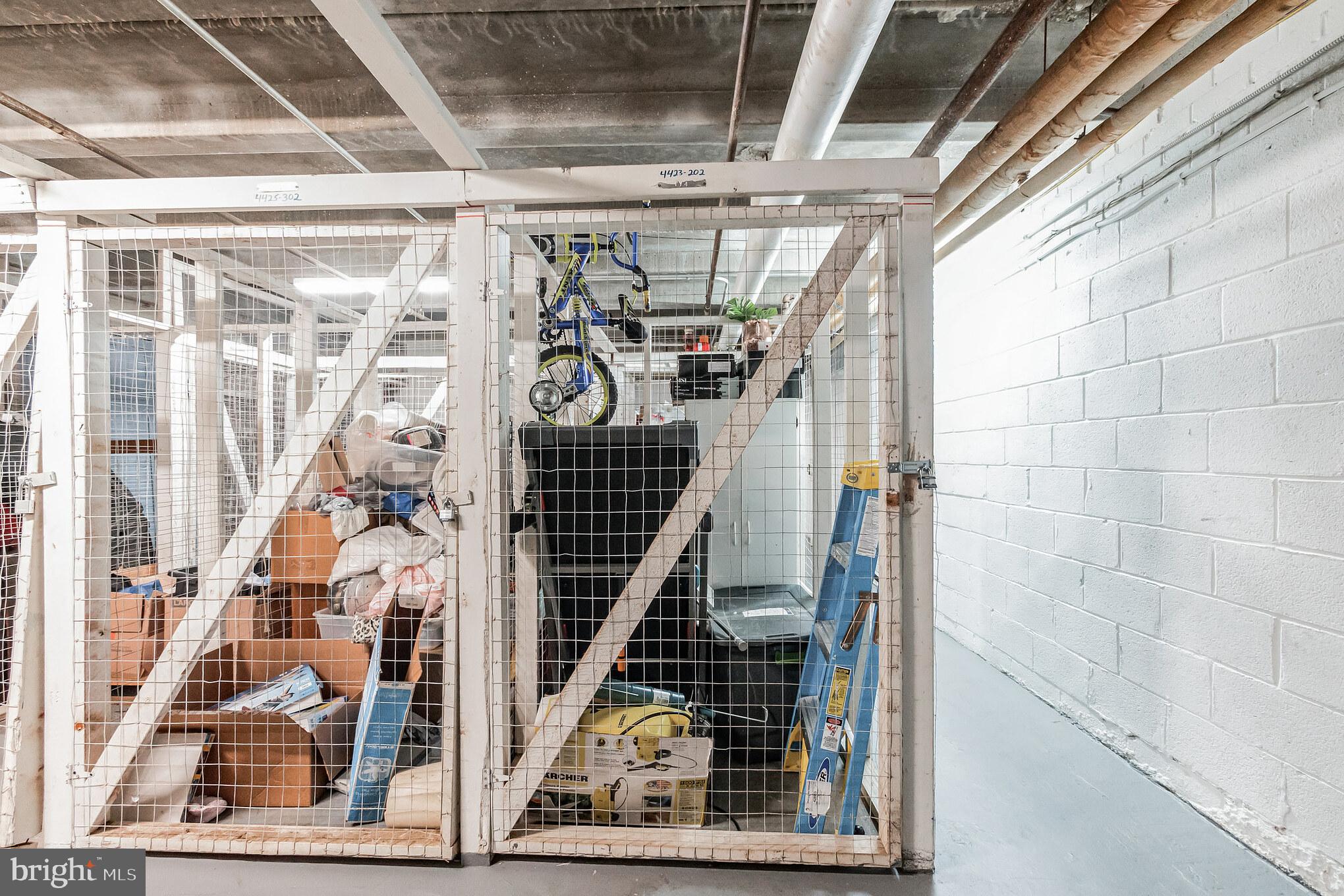 MONTPELIER VILLAGE - Residential