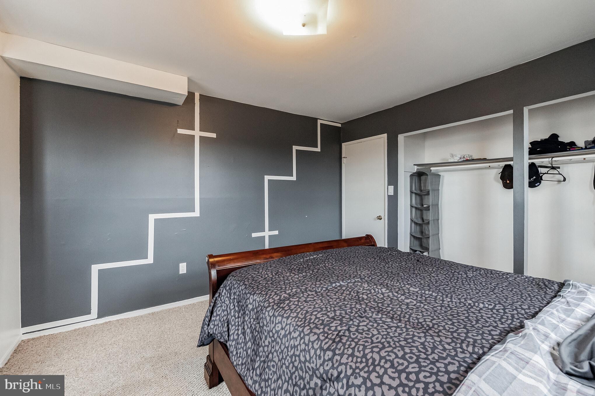 MONTPELIER VILLAGE - Residential