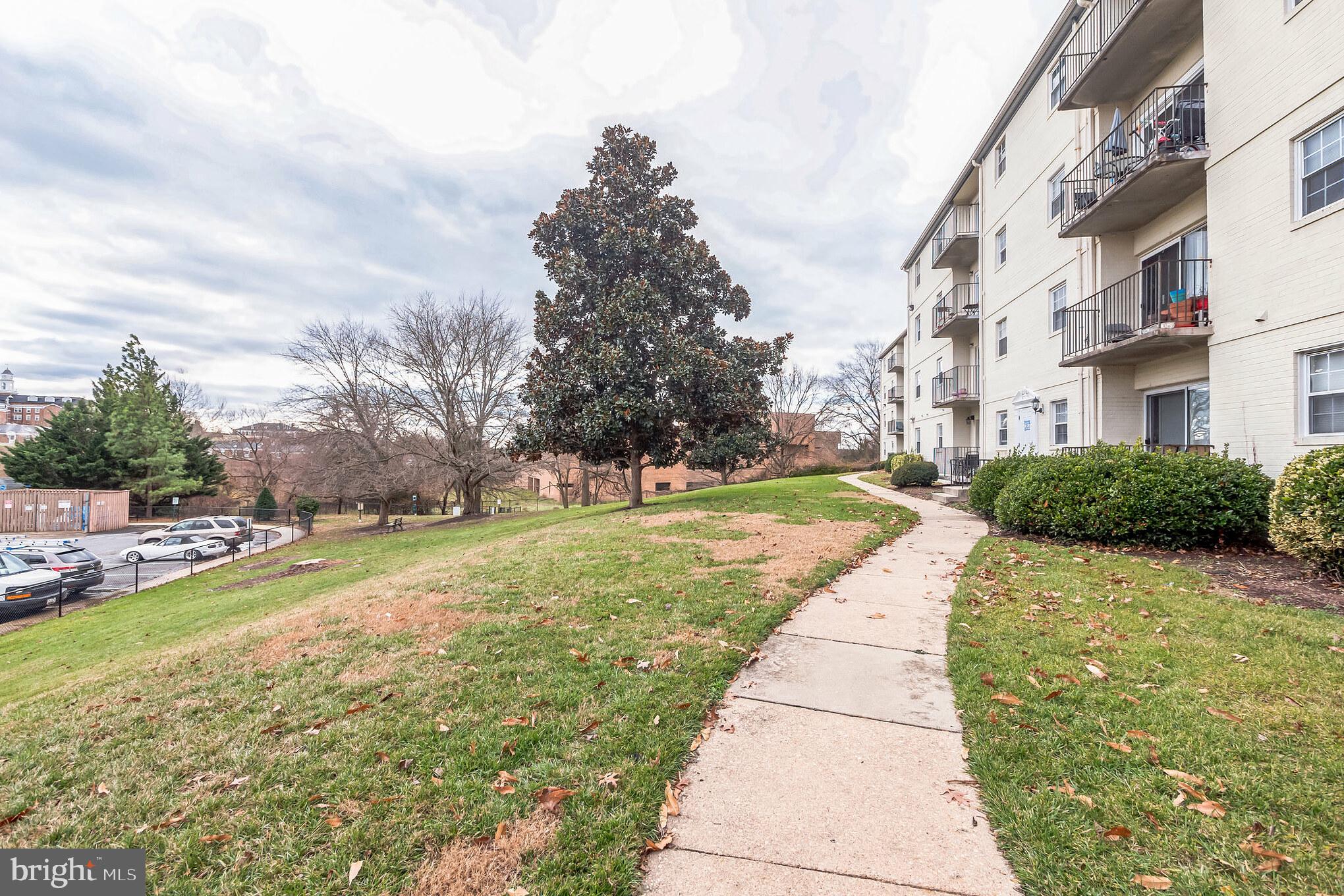 MONTPELIER VILLAGE - Residential