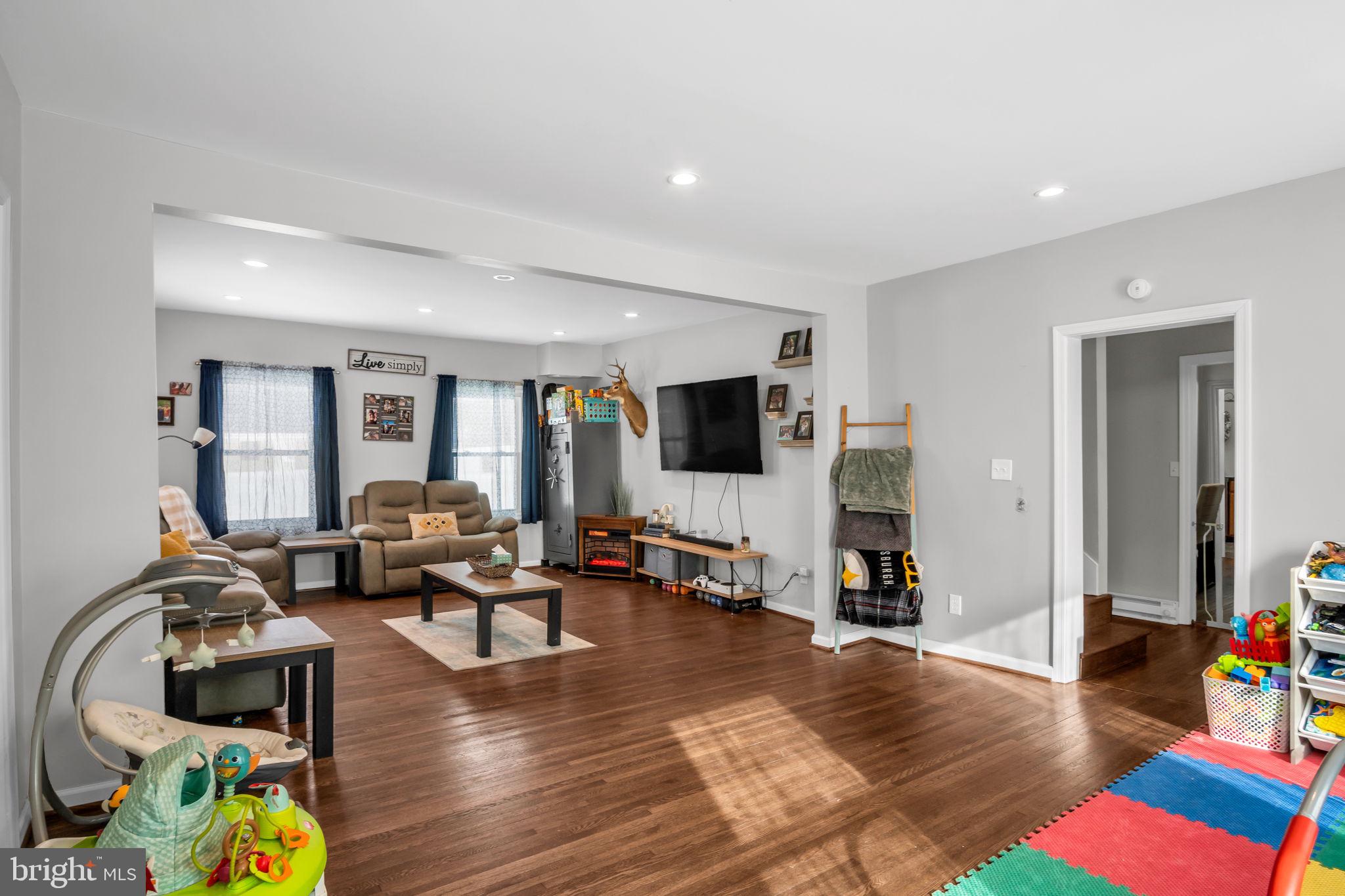 NEWVILLE - Residential