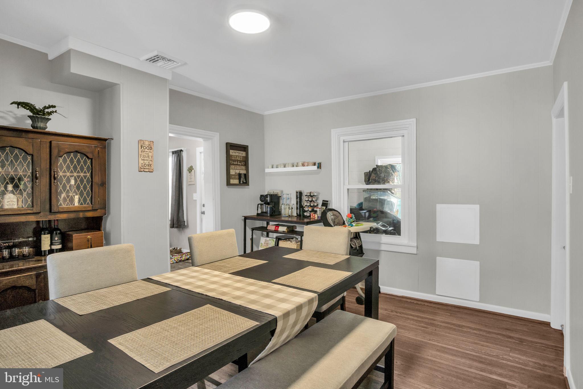 NEWVILLE - Residential