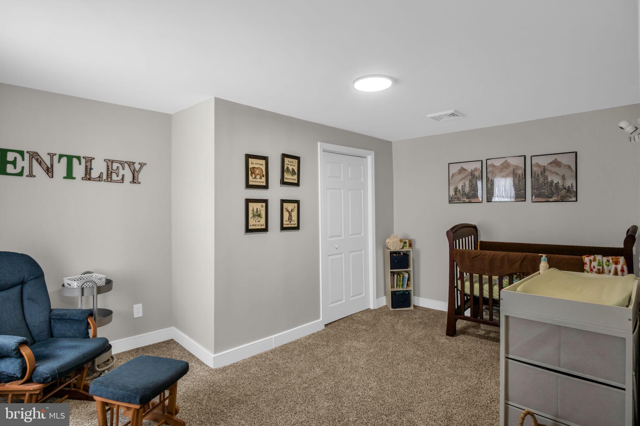 NEWVILLE - Residential