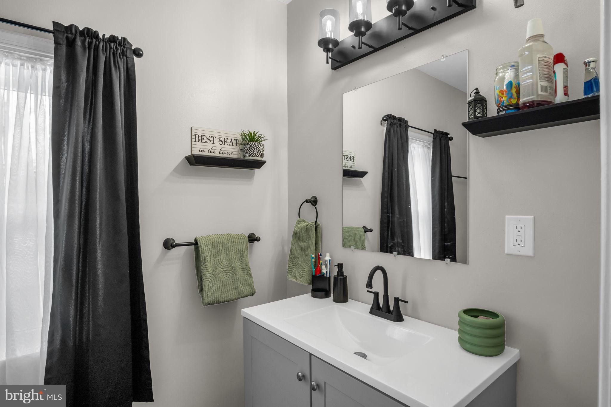 NEWVILLE - Residential