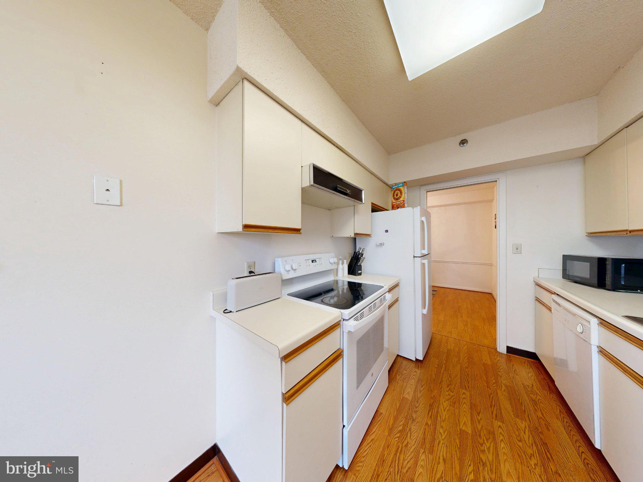 5505 SEMINARY ROAD 1101N