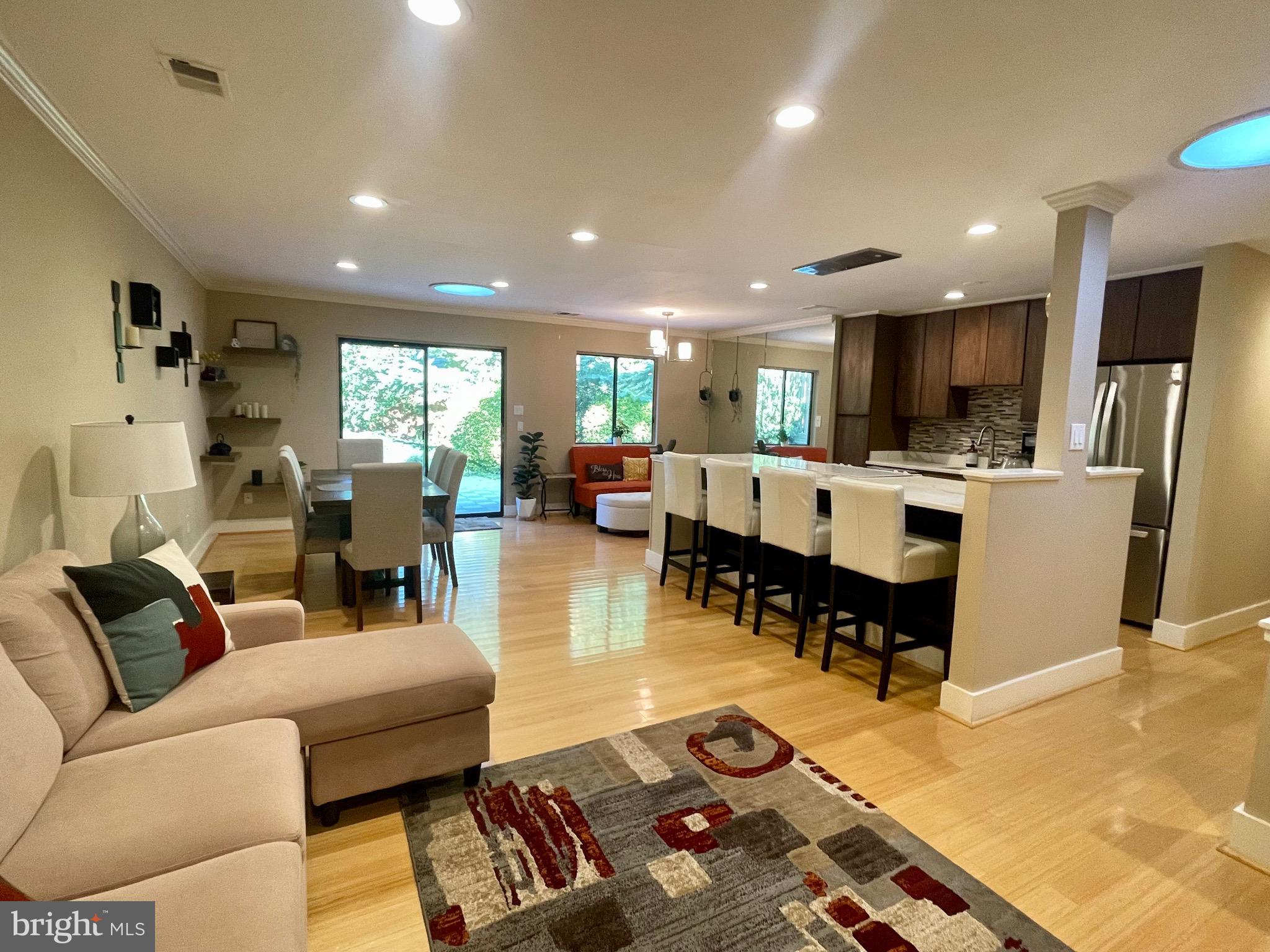 RESTON - Residential Lease