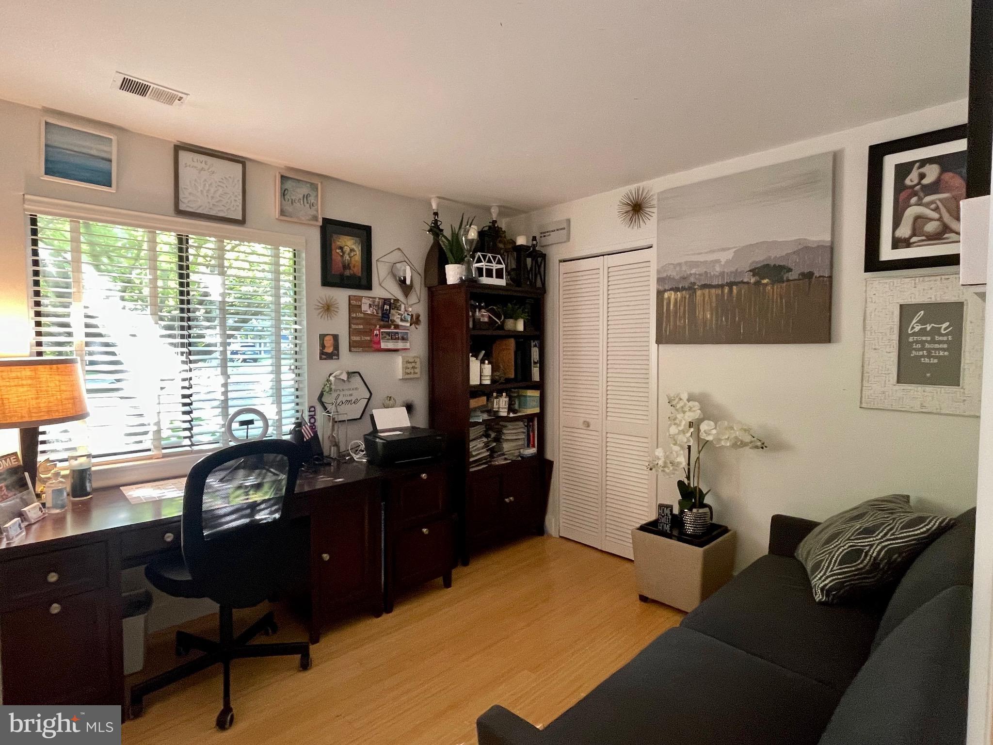 RESTON - Residential Lease