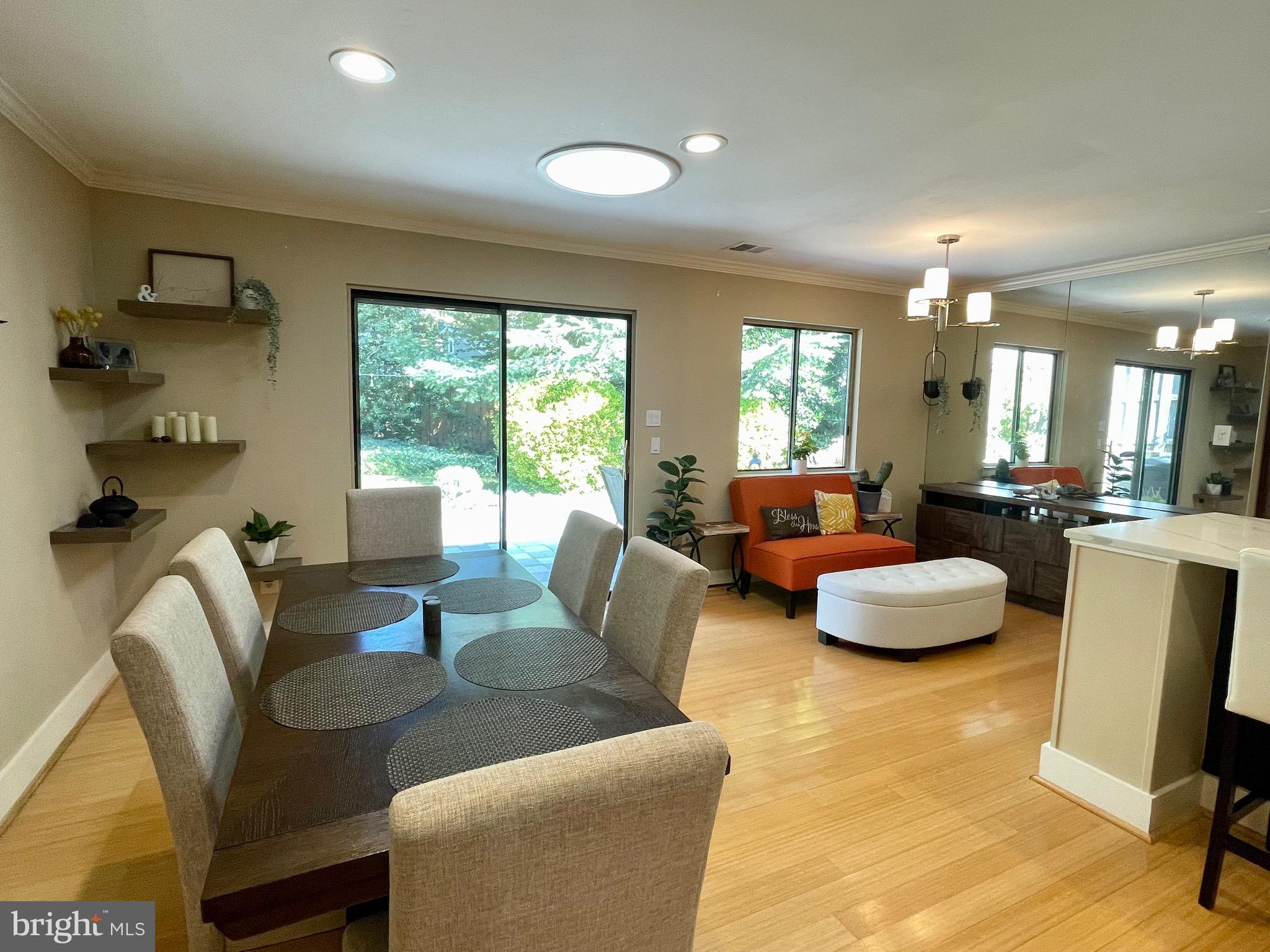 RESTON - Residential Lease