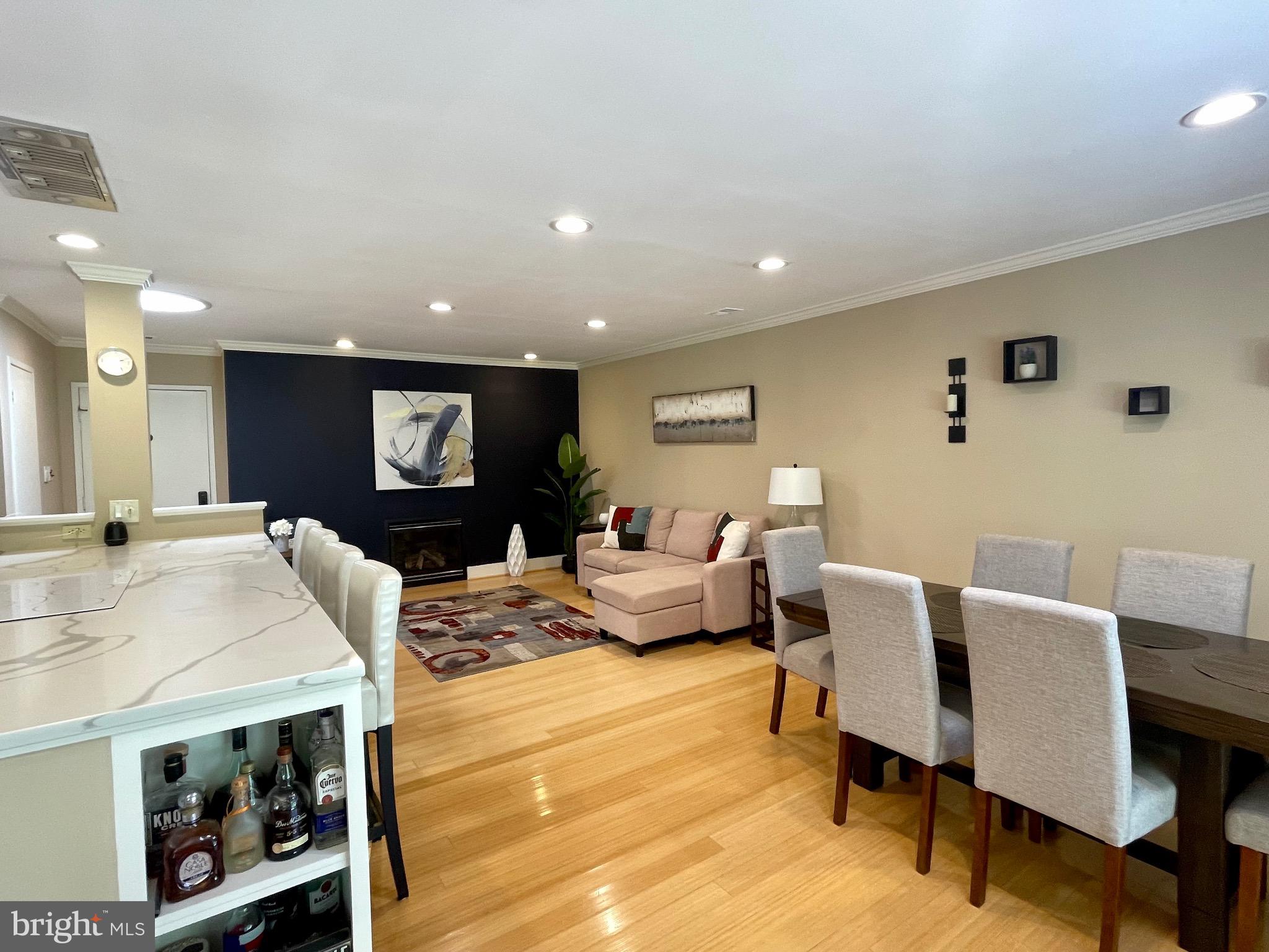 RESTON - Residential Lease