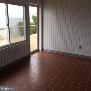 BAY CITY - Residential Lease