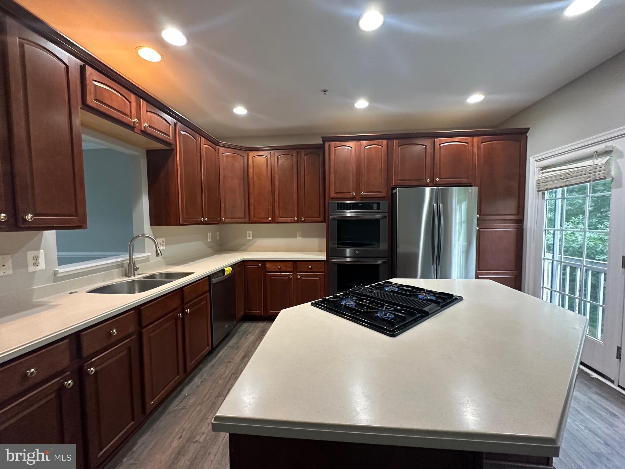 MONTJOY - Residential Lease