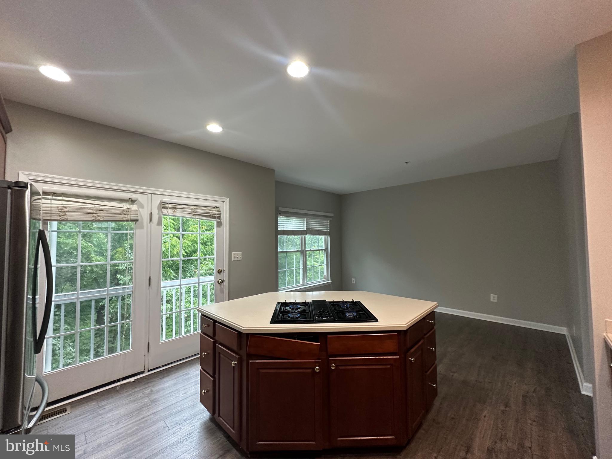 MONTJOY - Residential Lease