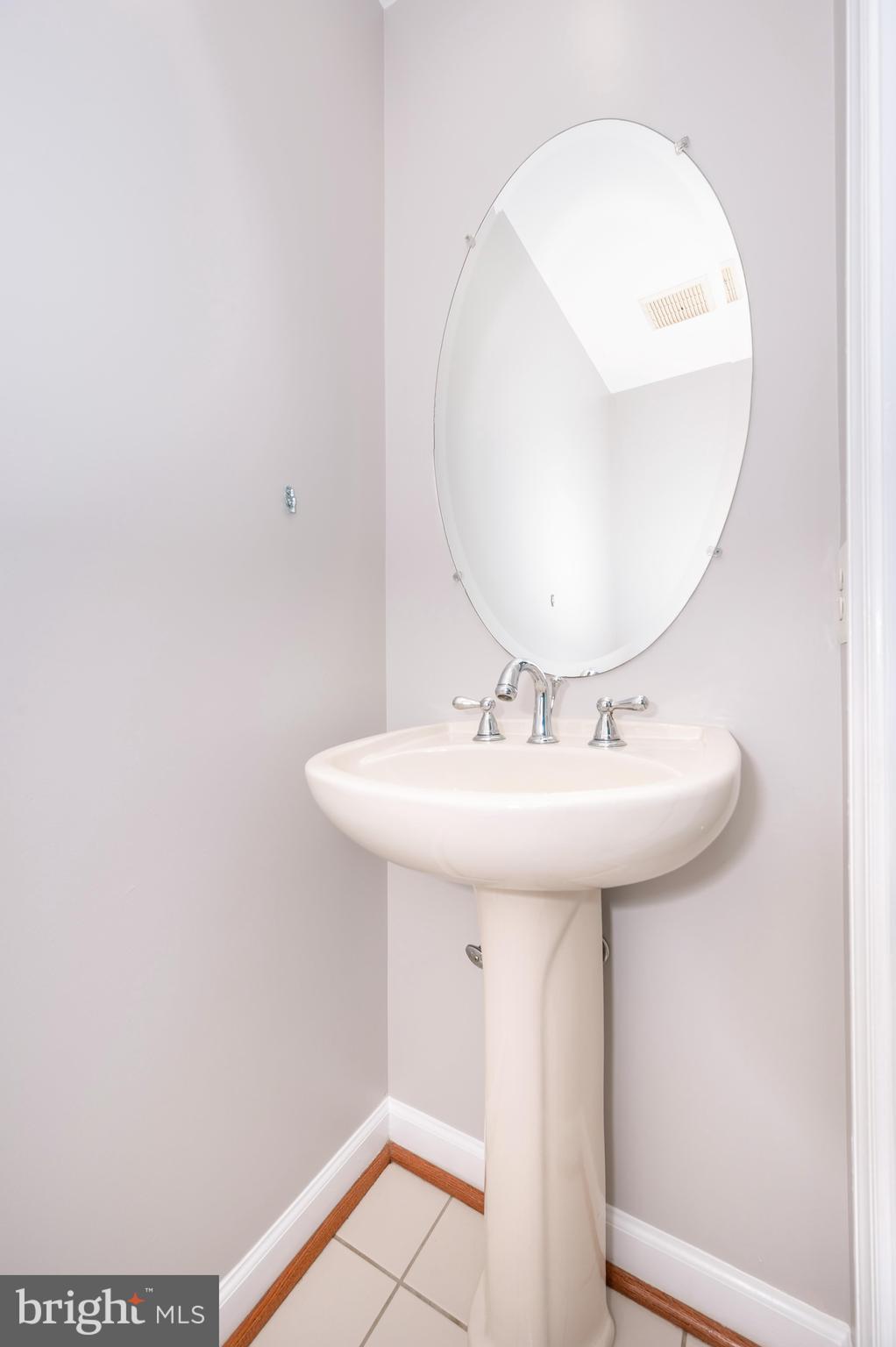 MONTJOY - Residential Lease