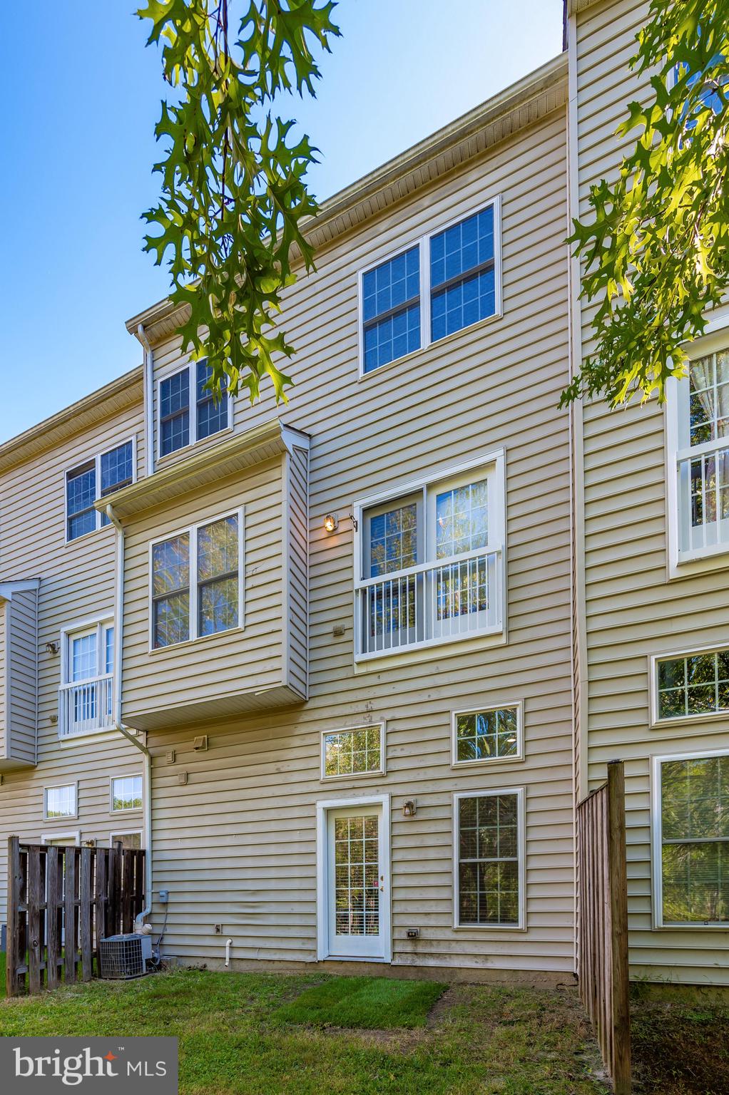 MONTJOY - Residential Lease