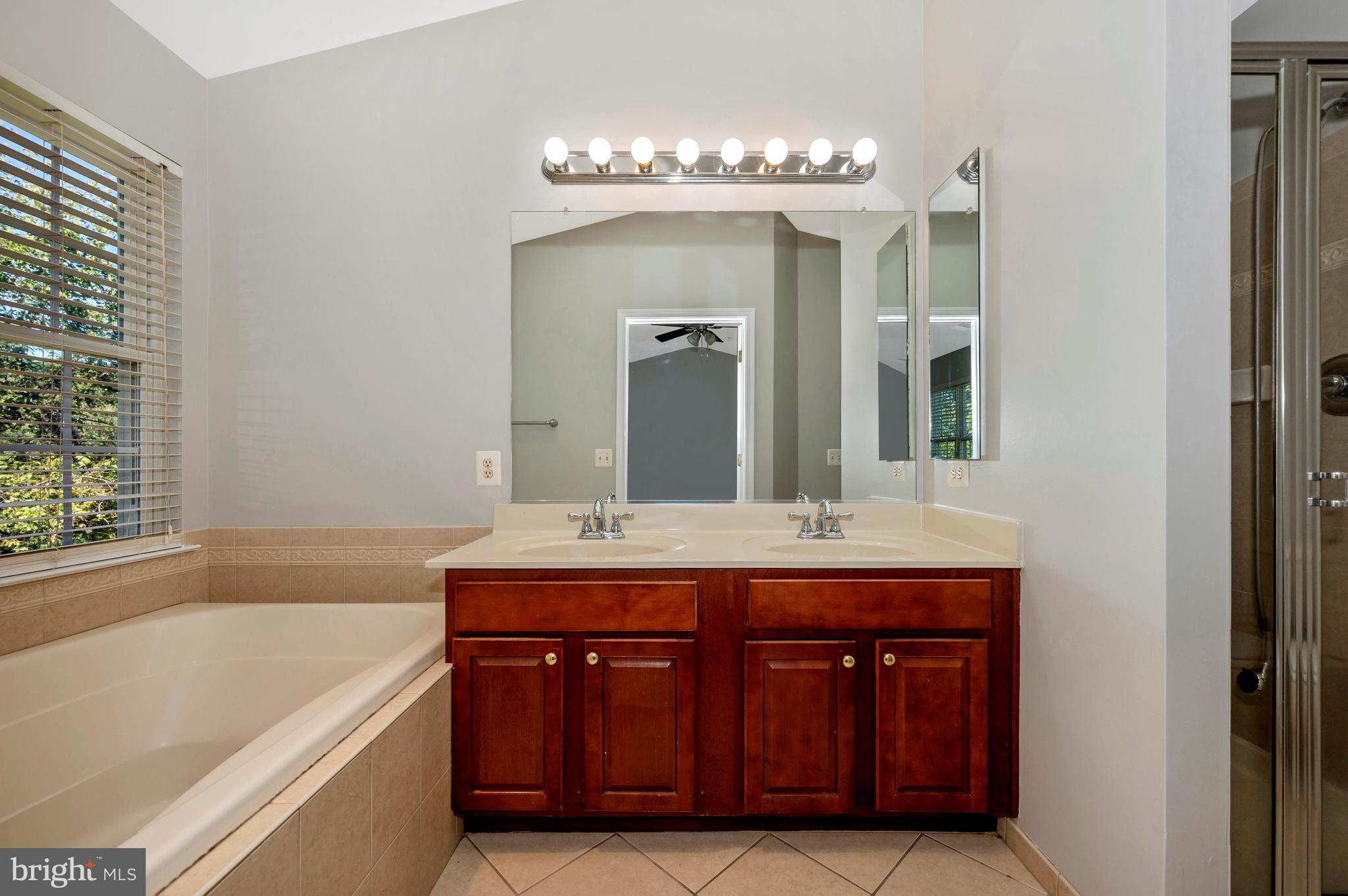 MONTJOY - Residential Lease