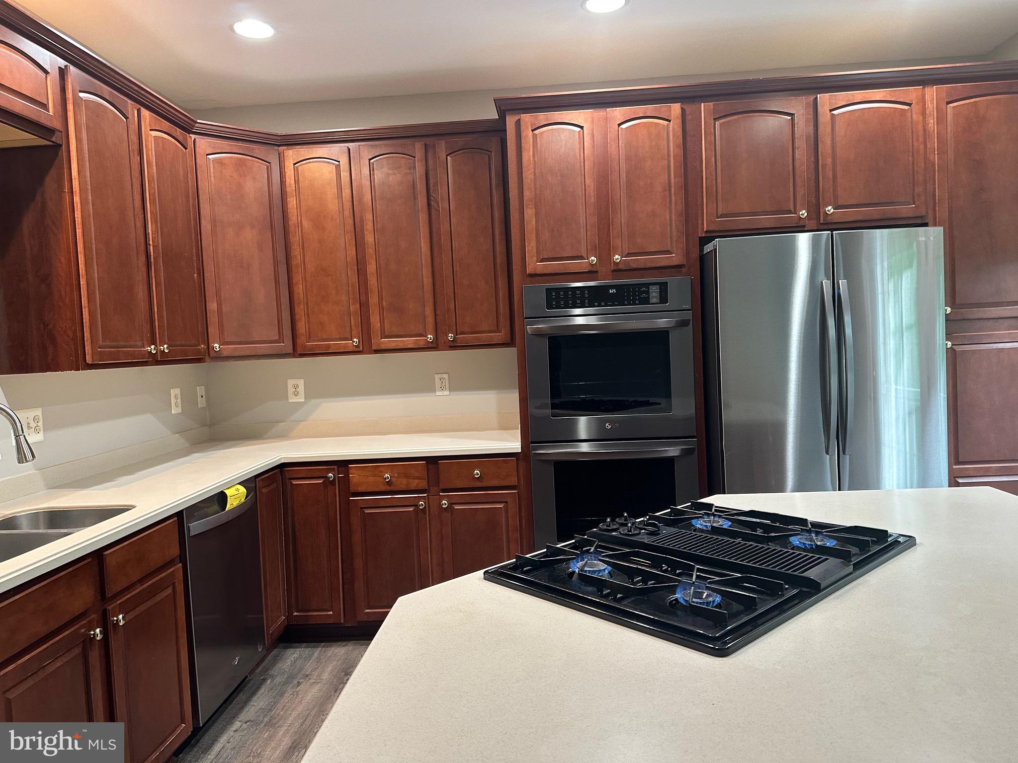 MONTJOY - Residential Lease