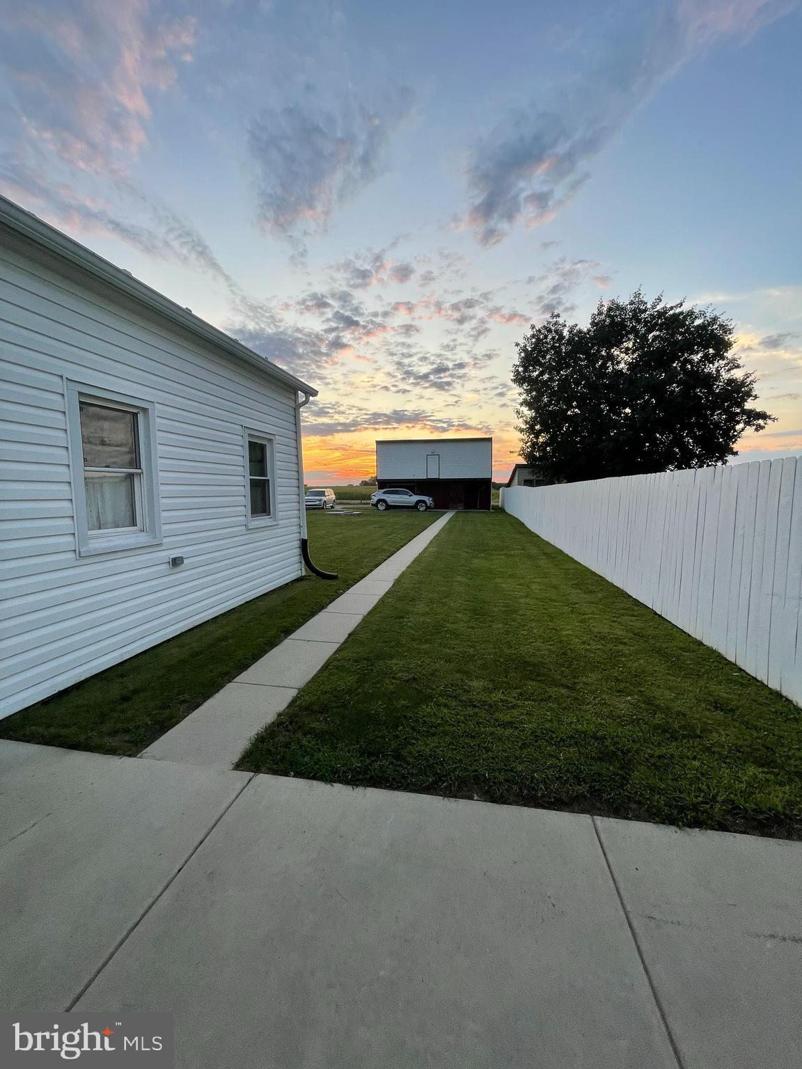 5148 W CANAL ROAD