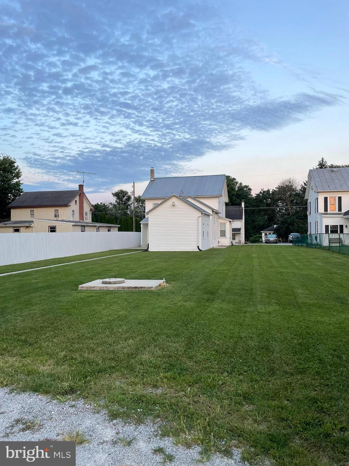 5148 W CANAL ROAD