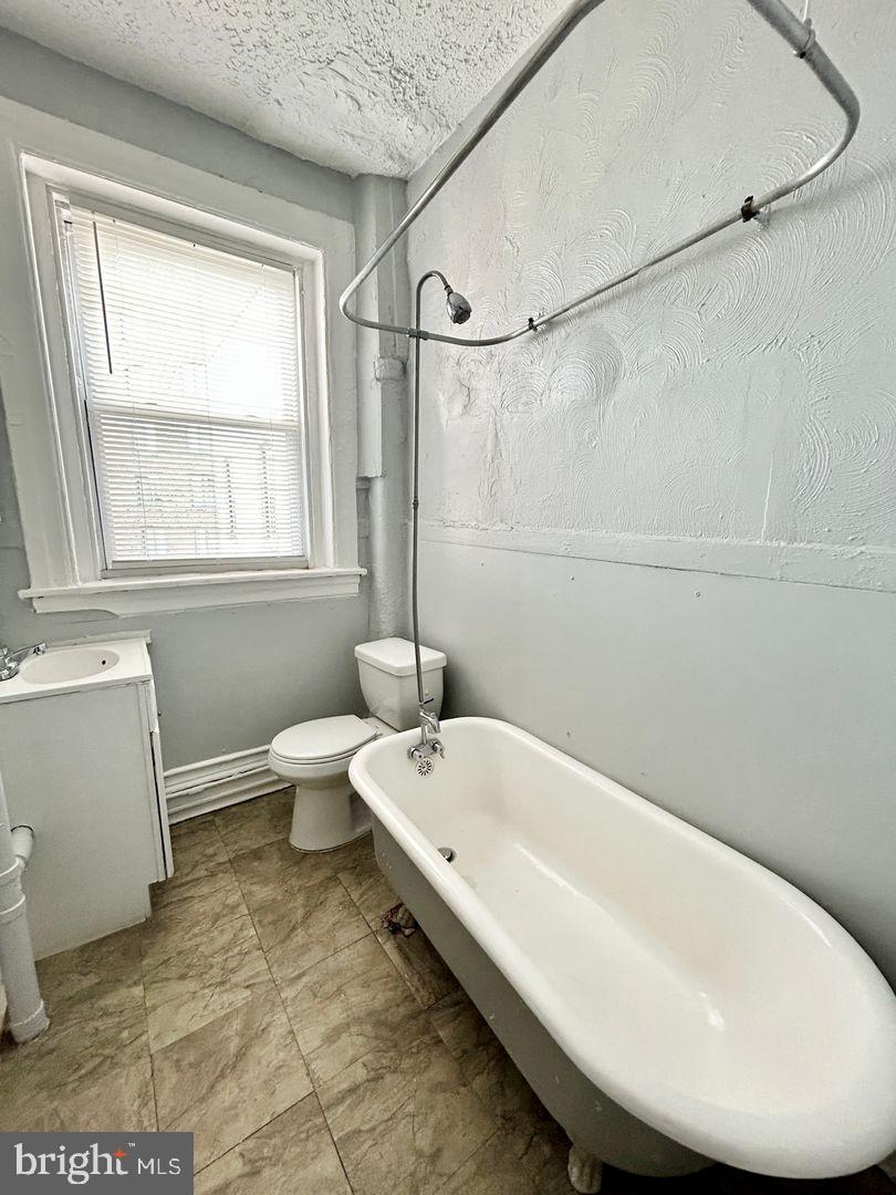 BOLTON HILL HISTORIC DISTRICT - Residential Lease