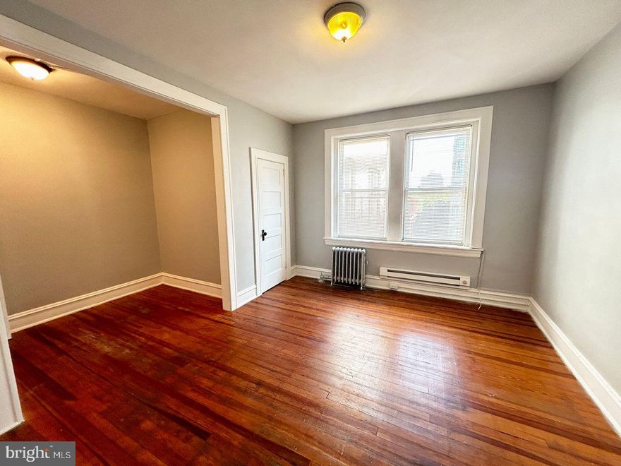 Welcome to our charming 1-bedroom, 1-bathroom apartment located in the heart of Baltimore, MD. This historic building boasts beautiful hardwood floors and stunning architecture, giving you a unique living experience. Galley-style kitchen with updated cabinetry. Bathroom boast clawfoot tub. Overhead lighting throughout. Ample closet space! Elevator! Secure keyless entry into the building. Amazon Hub for package deliveries! Lots of comfort amenities to make this place your home! Utilities not included in rent. Available now!

Pet policy: Cats/Small dogs okay. Breed restrictions. $200 nonrefundable pet fee per pet. $35/month pet rent per pet

Application Requirements and Fee: $45 application fee. This property is not available for tenants with large dogs, more than 2 pets, an income less than 3.5x rent, a bankruptcy less than 10 years old, a judgment less than 7 years old, an eviction, or any unmet property requirements.

Hampton Court Apartments is a conveniently located mid-rise building in the Bolton Hill area of Midtown Baltimore City. Our professionally managed community offers a perfect mix of historic charm, affordability, and proximity to a variety of city amenities. It's within walking distance of MICA, University of Baltimore, University of Maryland Medical Center, State Center, Mount Vernon, Penn Station, the Cultural Center light rail stop, the State Center Metro station, and several bus stops. You’ll enjoy hardwood floors, large windows, and high ceilings. Virtual tours are available. Students are welcome. Inquire today.