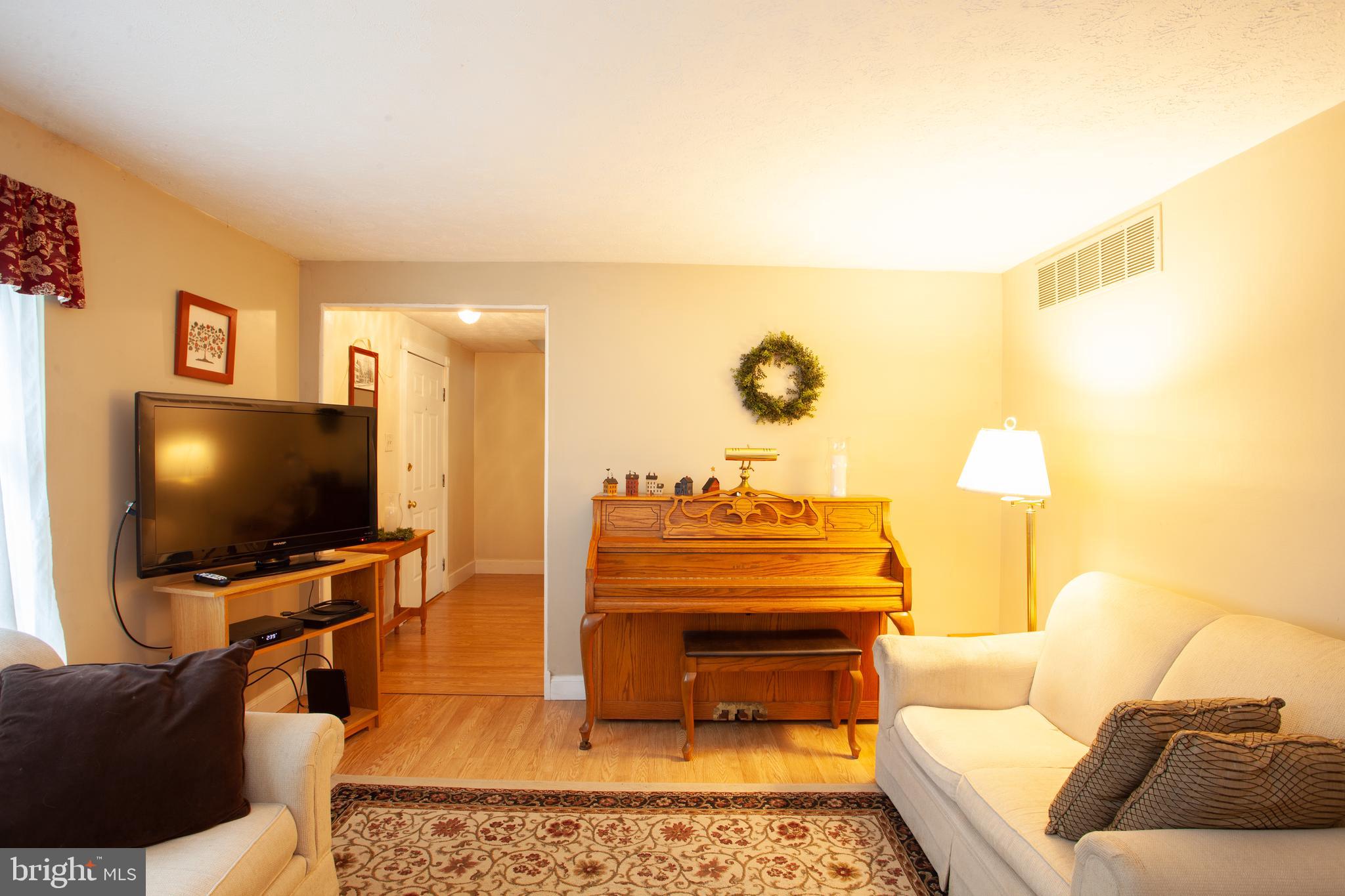 HARFORD WOODS - Residential