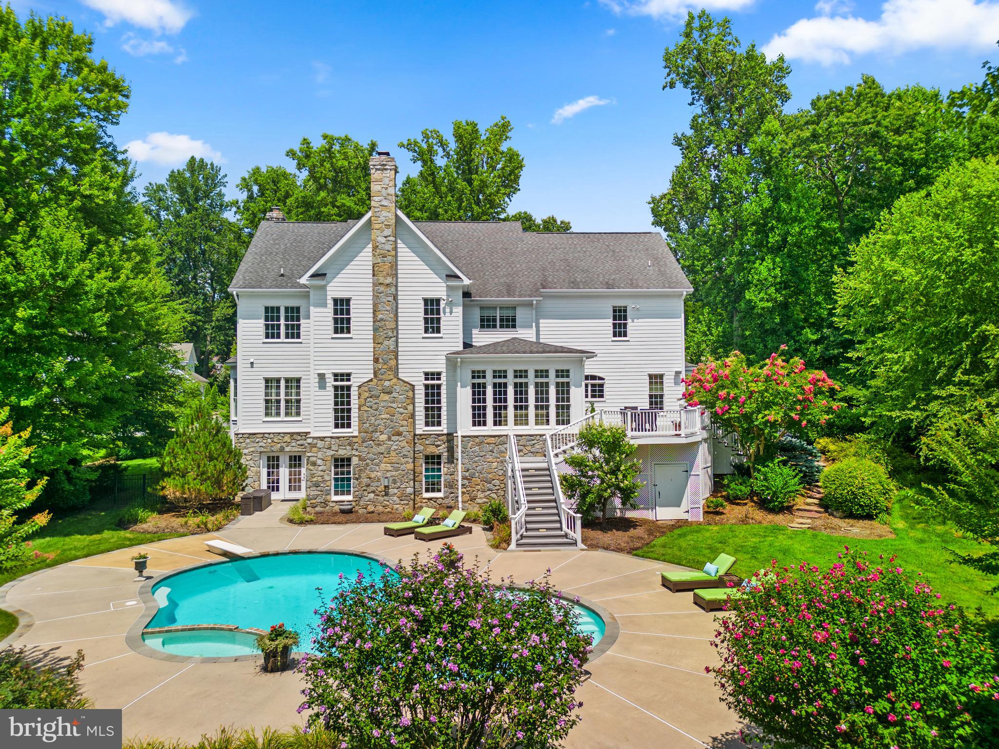 FOX RUN - Residential