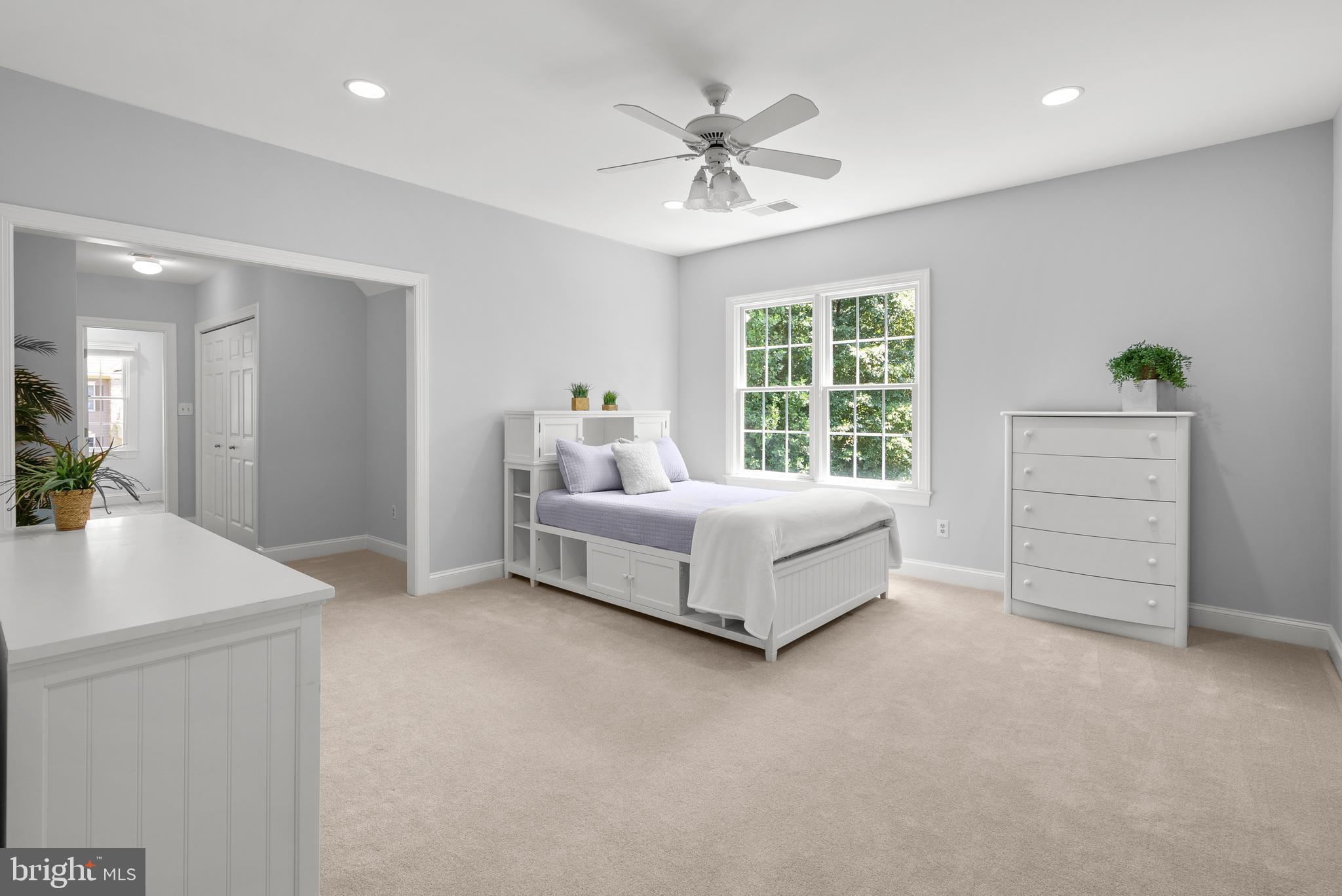 FOX RUN - Residential