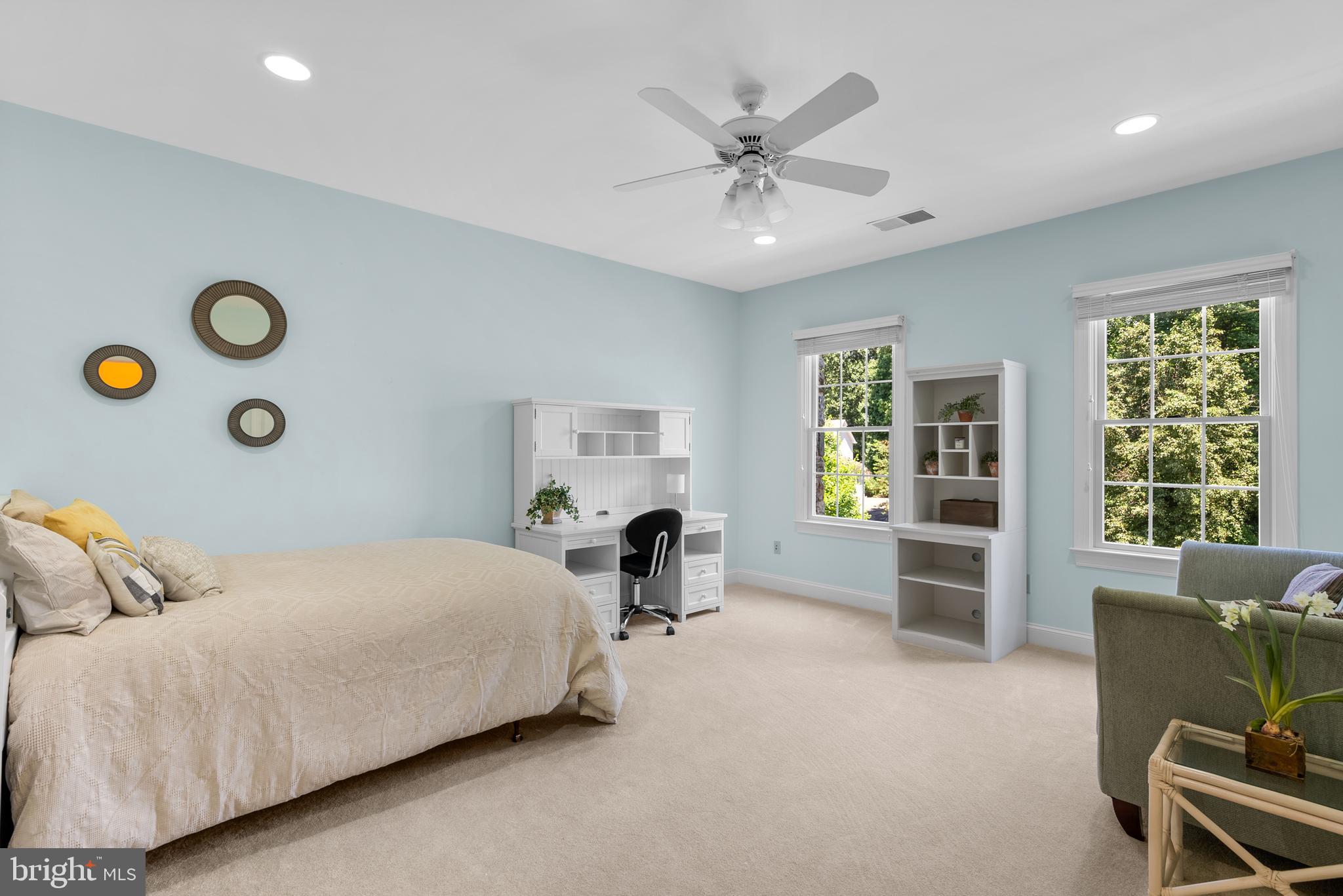 FOX RUN - Residential