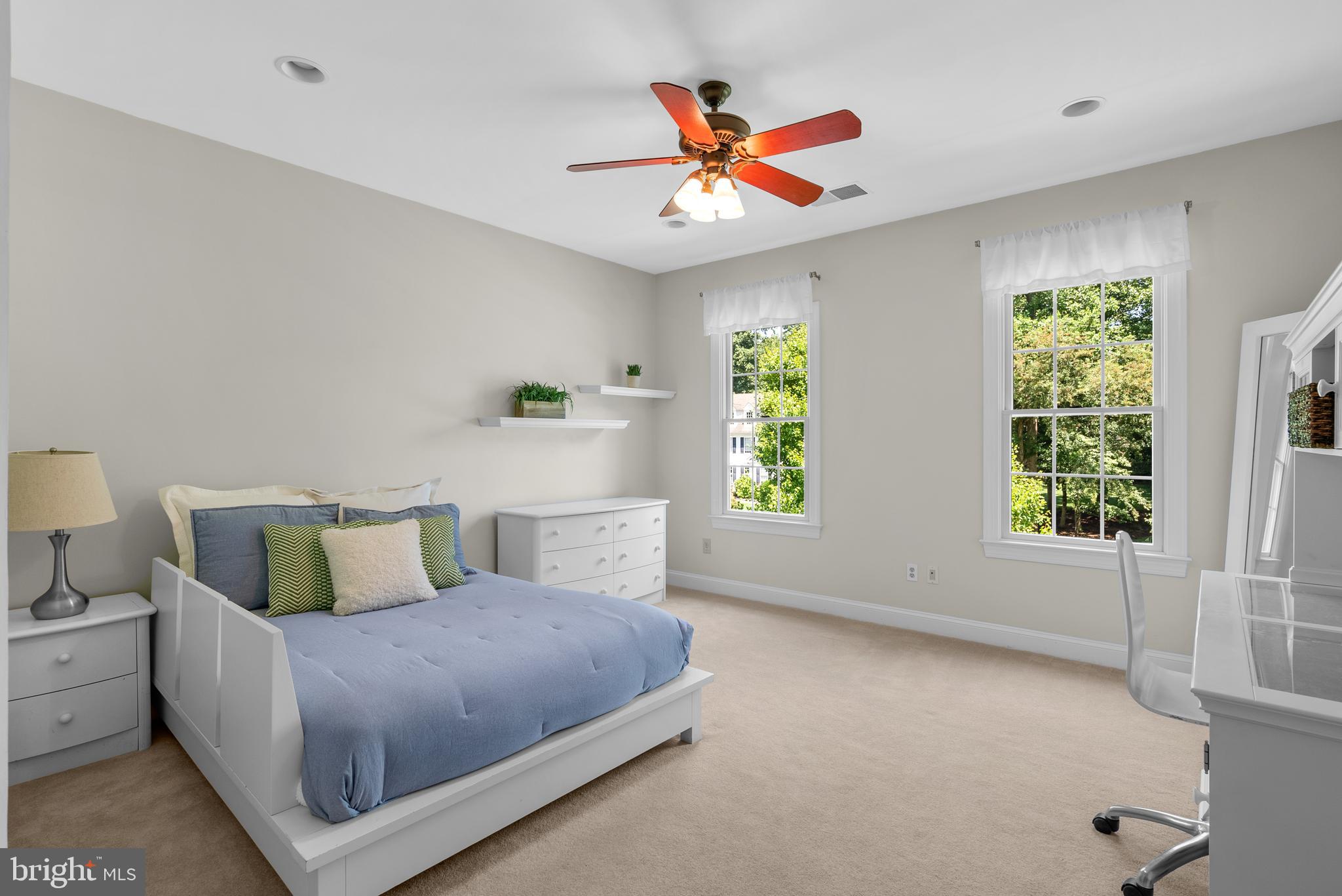 FOX RUN - Residential