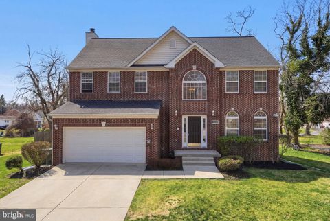 8102 ASH AVENUE COLLEGE PARK MD 20740