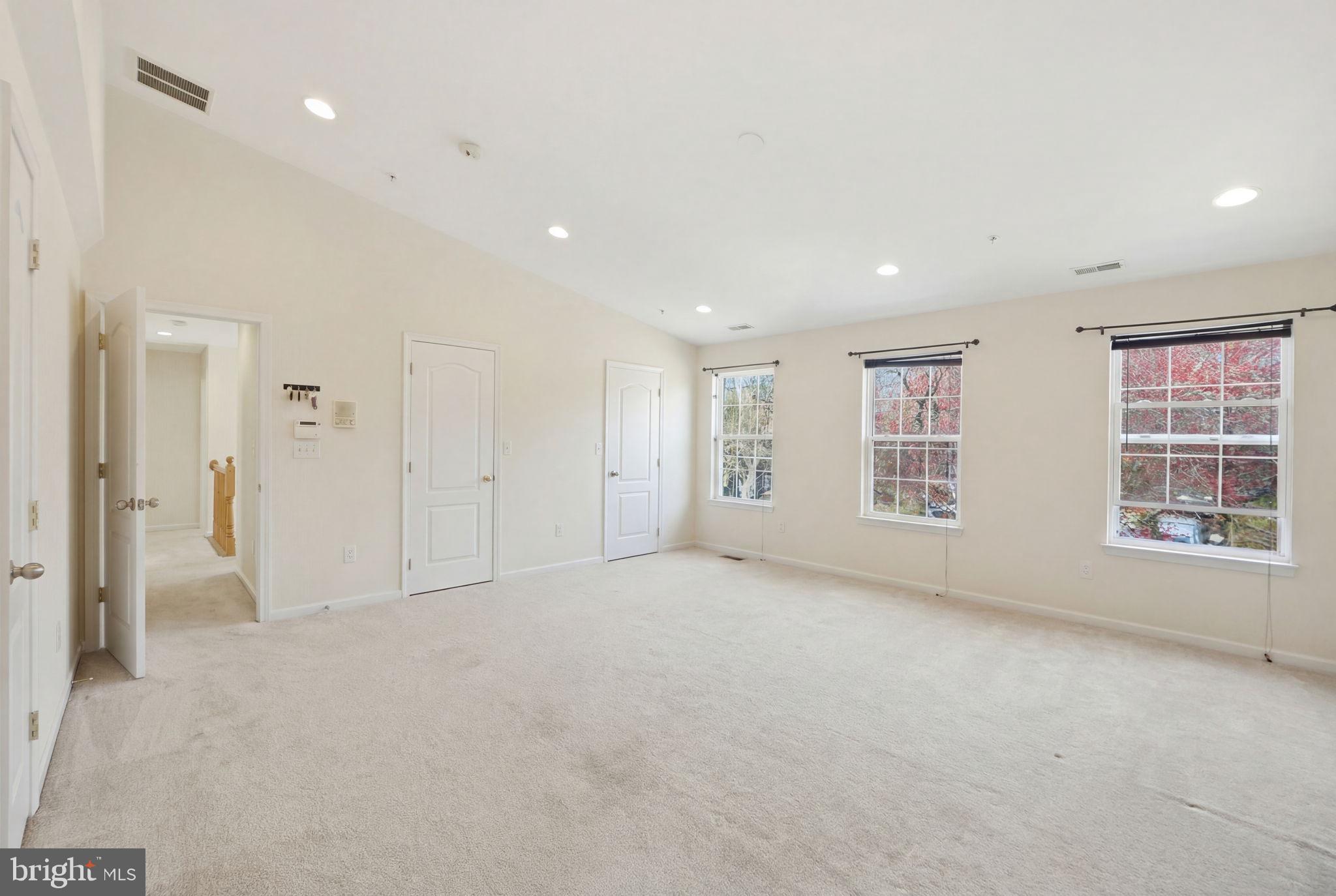 LAKELAND - Residential