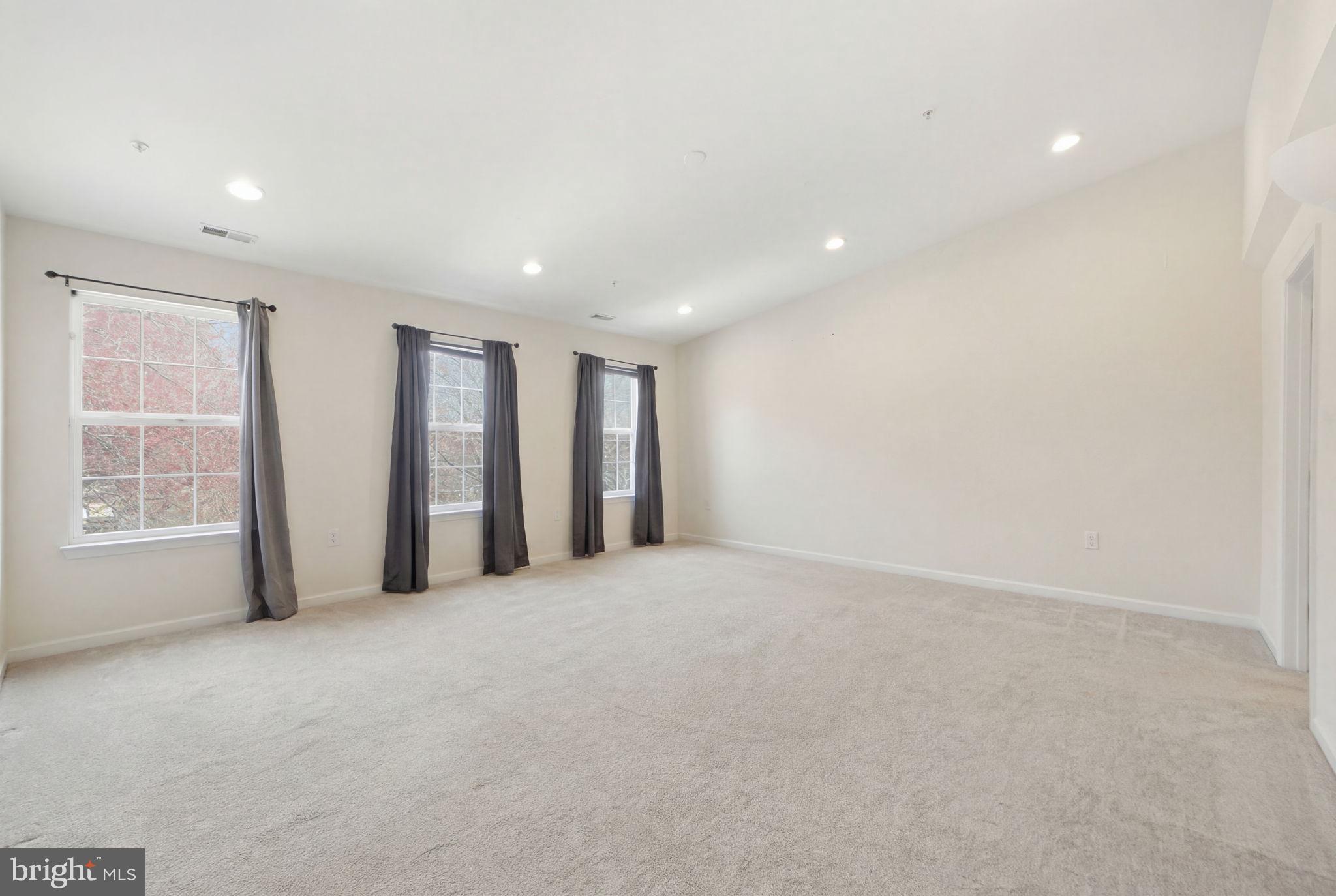 LAKELAND - Residential