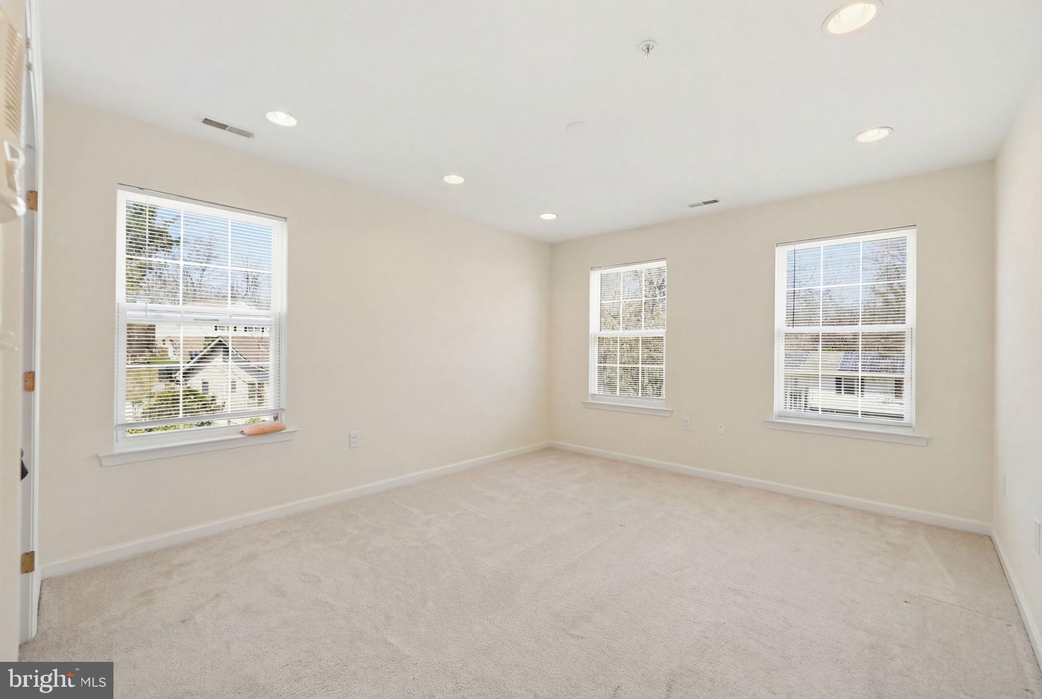 LAKELAND - Residential