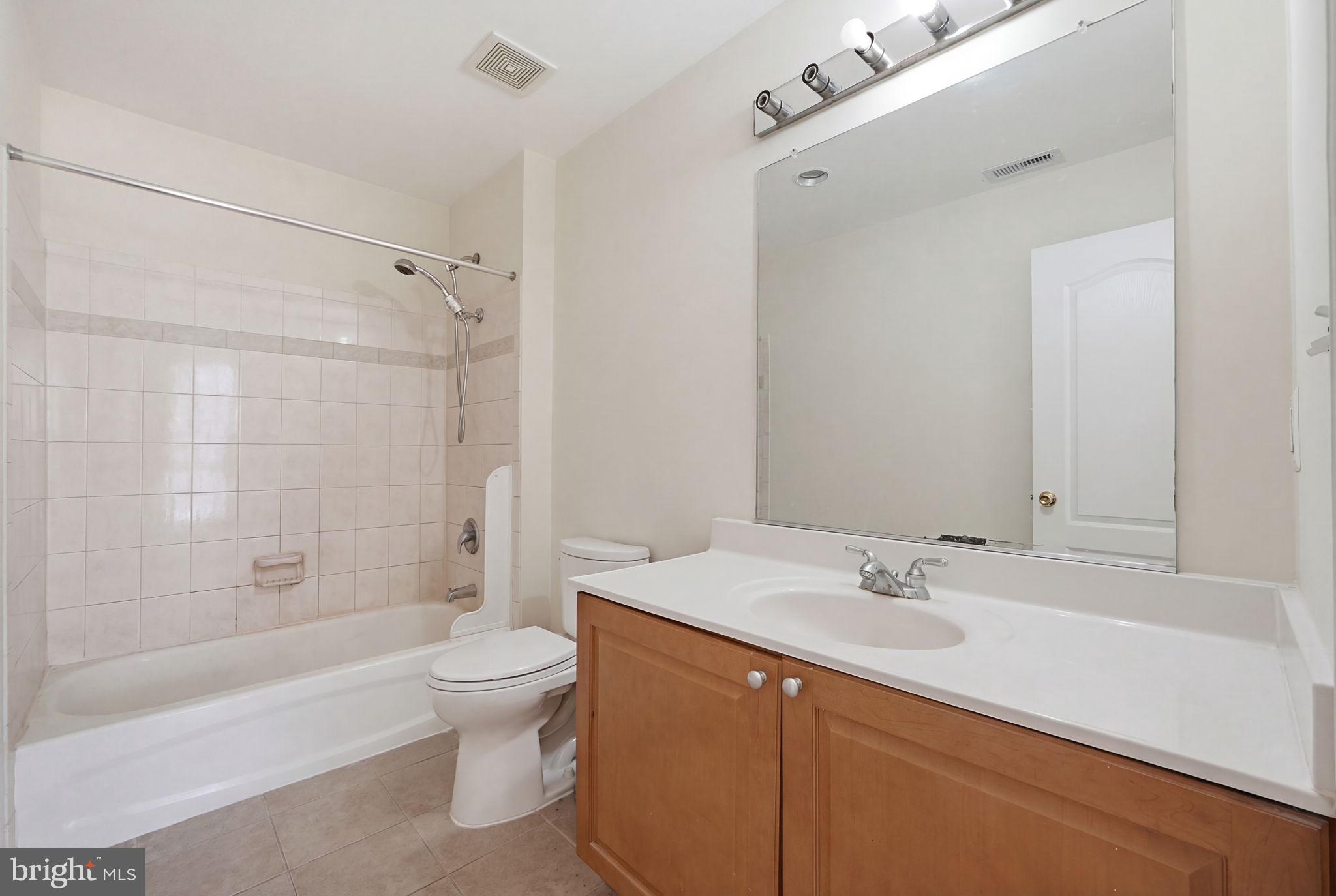 LAKELAND - Residential