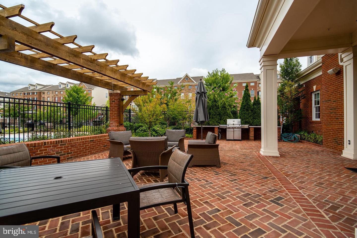 MOOREFIELD - Residential Lease