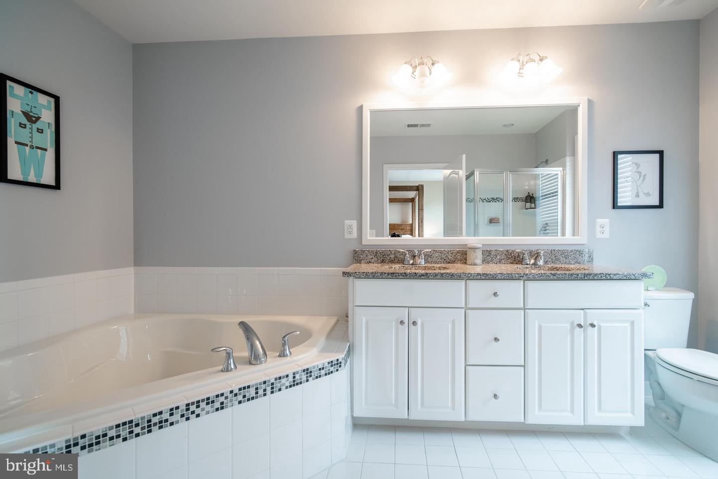 MOOREFIELD - Residential Lease