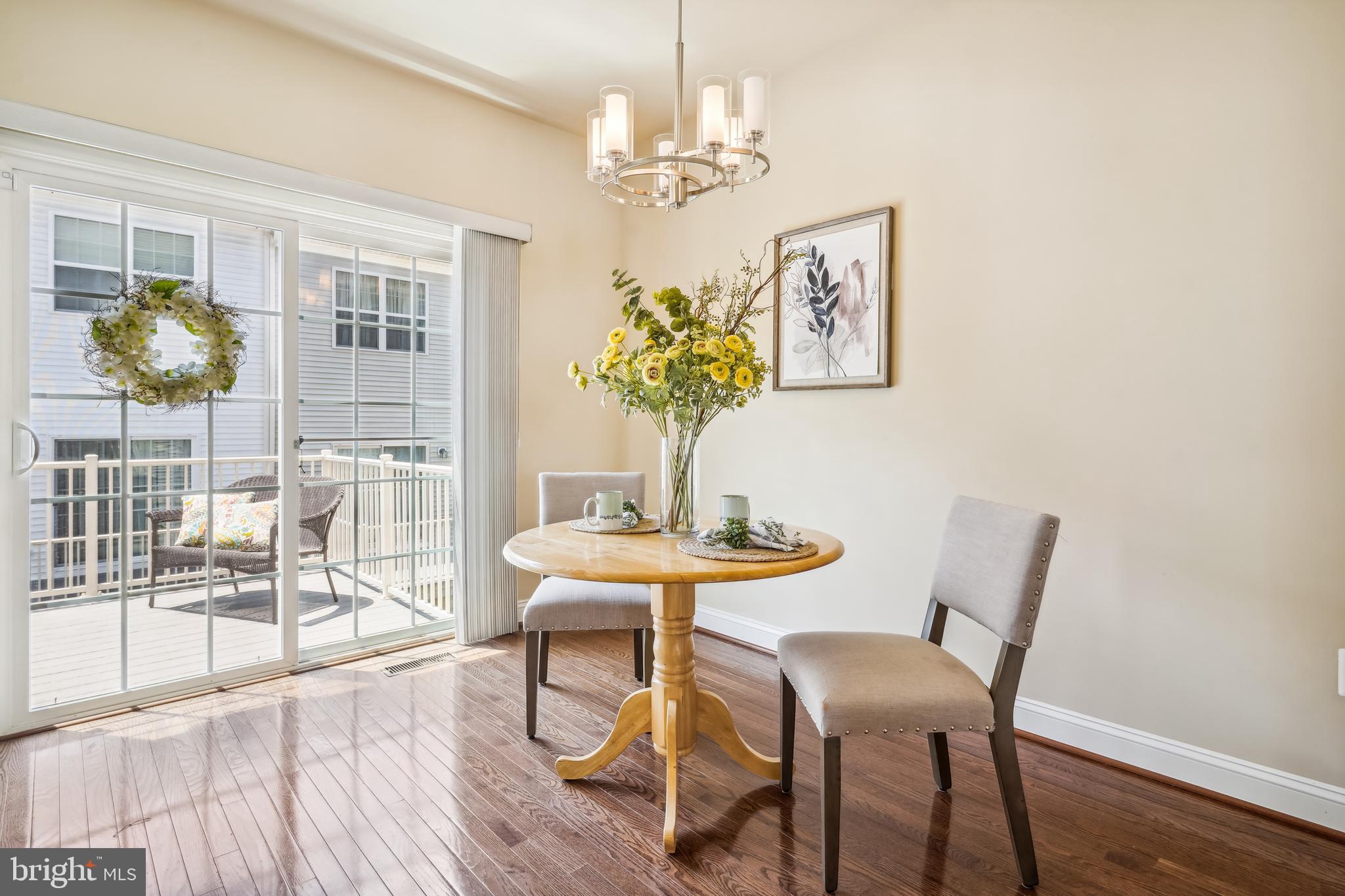 TRIANGLE HIGHLANDS CONDO - Residential