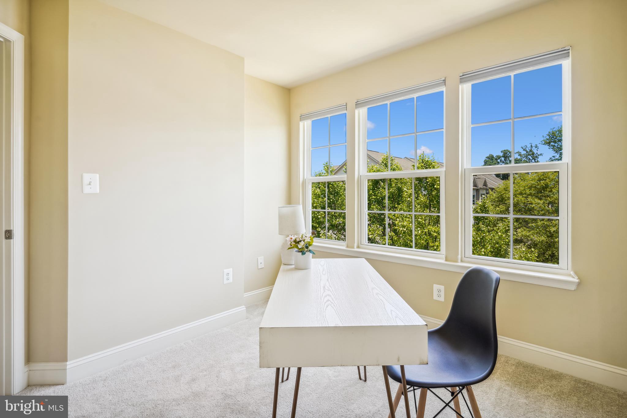 TRIANGLE HIGHLANDS CONDO - Residential