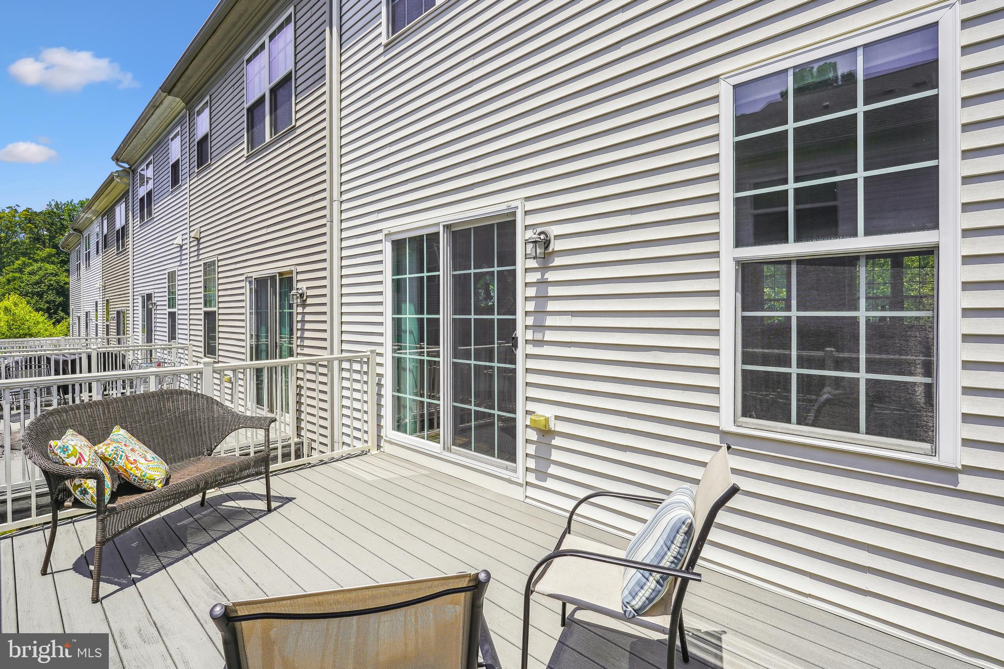 TRIANGLE HIGHLANDS CONDO - Residential