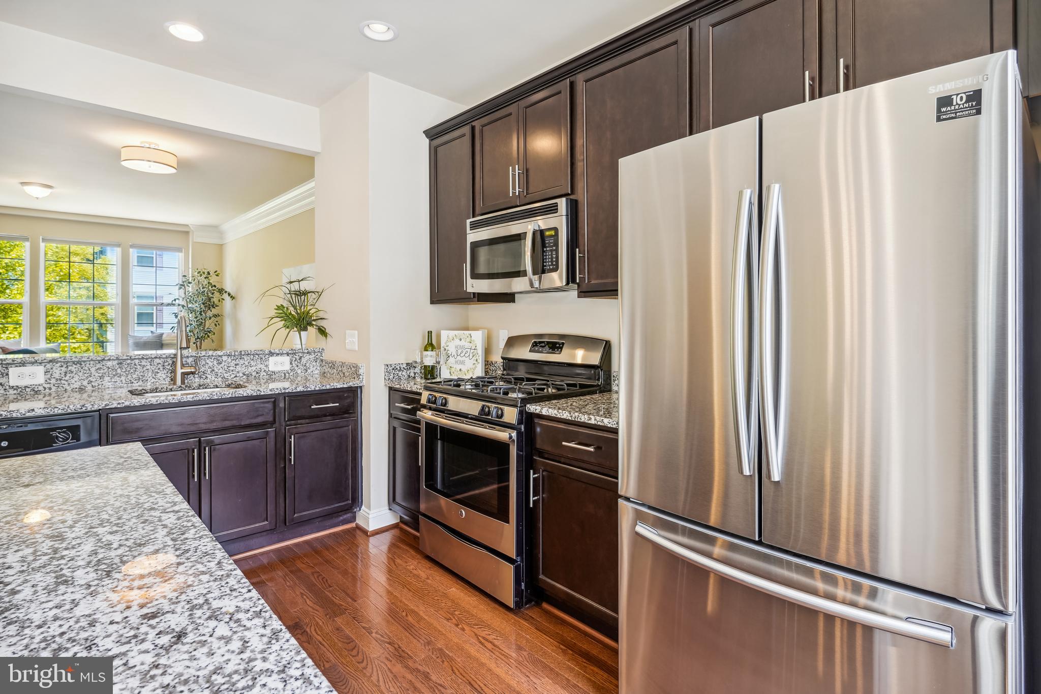 TRIANGLE HIGHLANDS CONDO - Residential