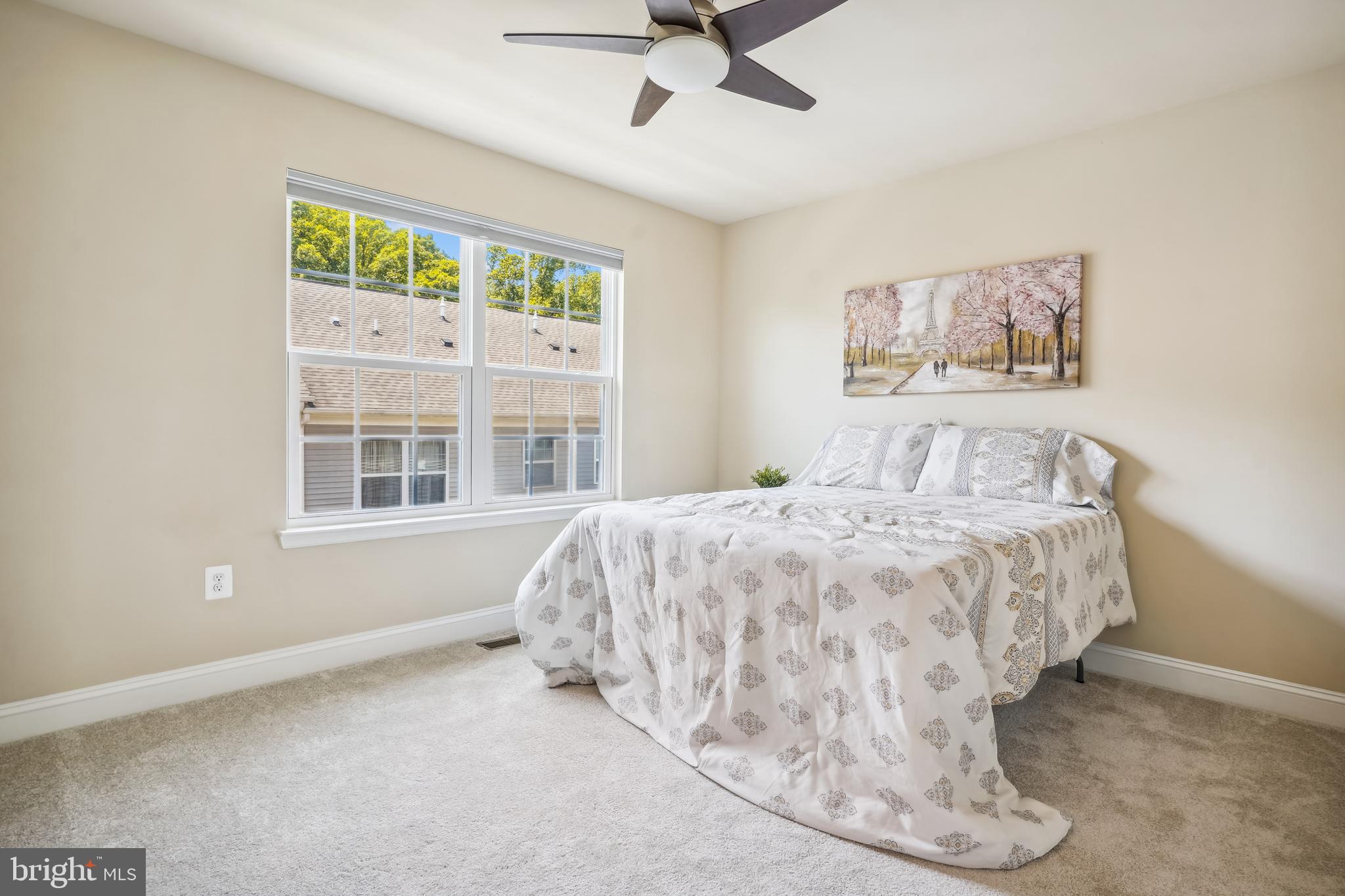 TRIANGLE HIGHLANDS CONDO - Residential