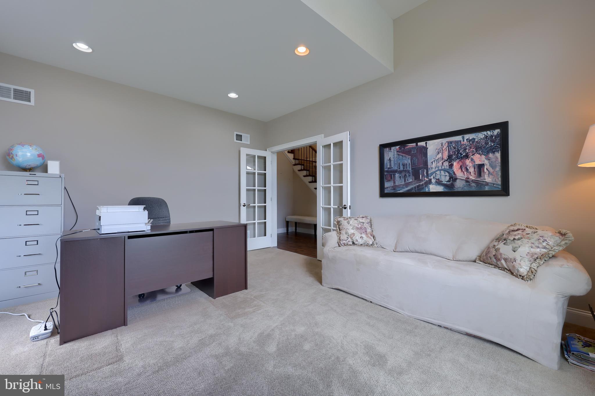 SUNSET RIDGE - Residential