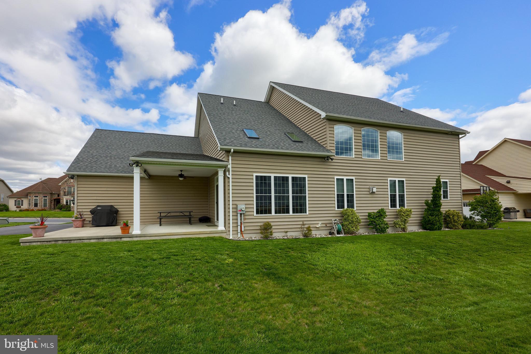 SUNSET RIDGE - Residential