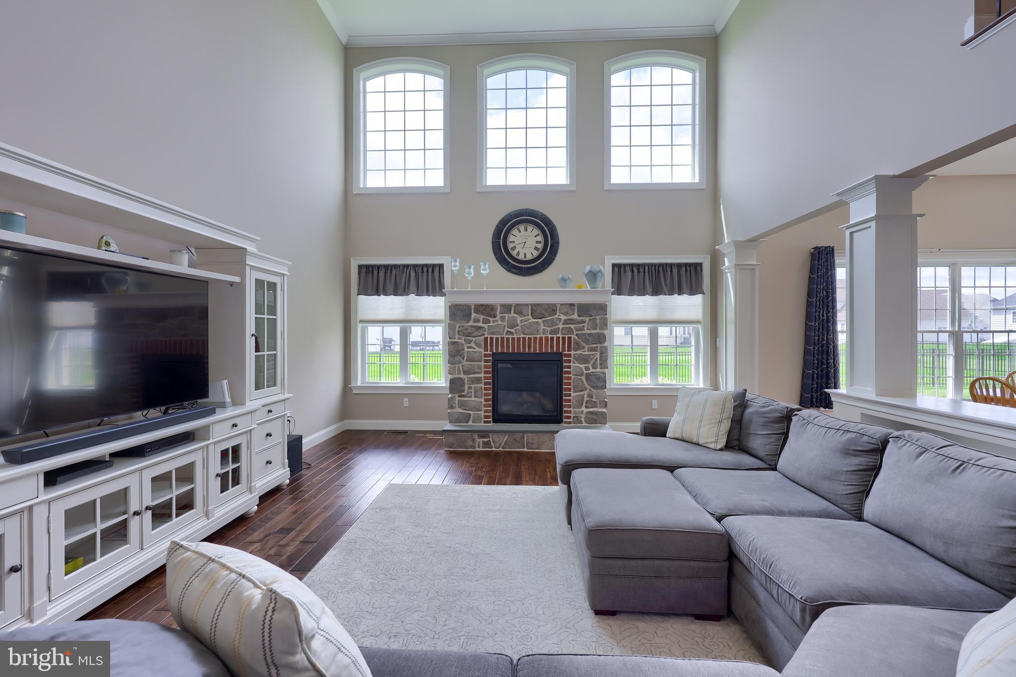 SUNSET RIDGE - Residential